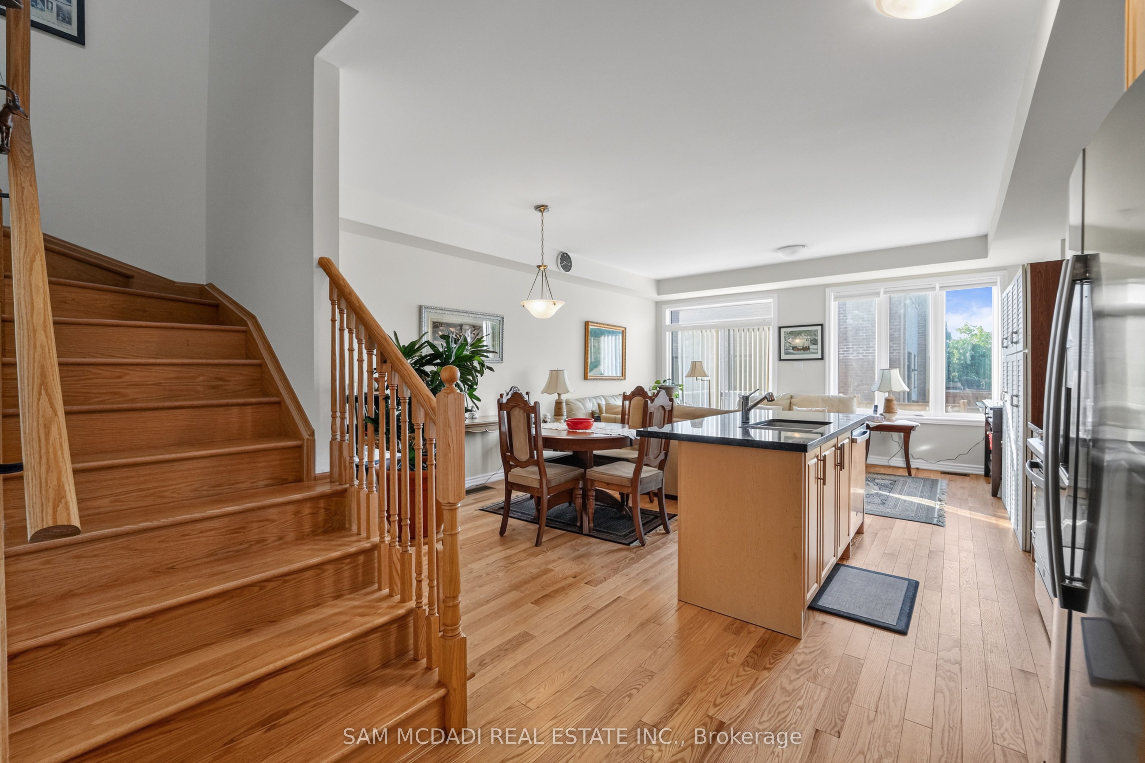 1402 Almonte Drive, Burlington, ON L7P 0V8 photo 5
