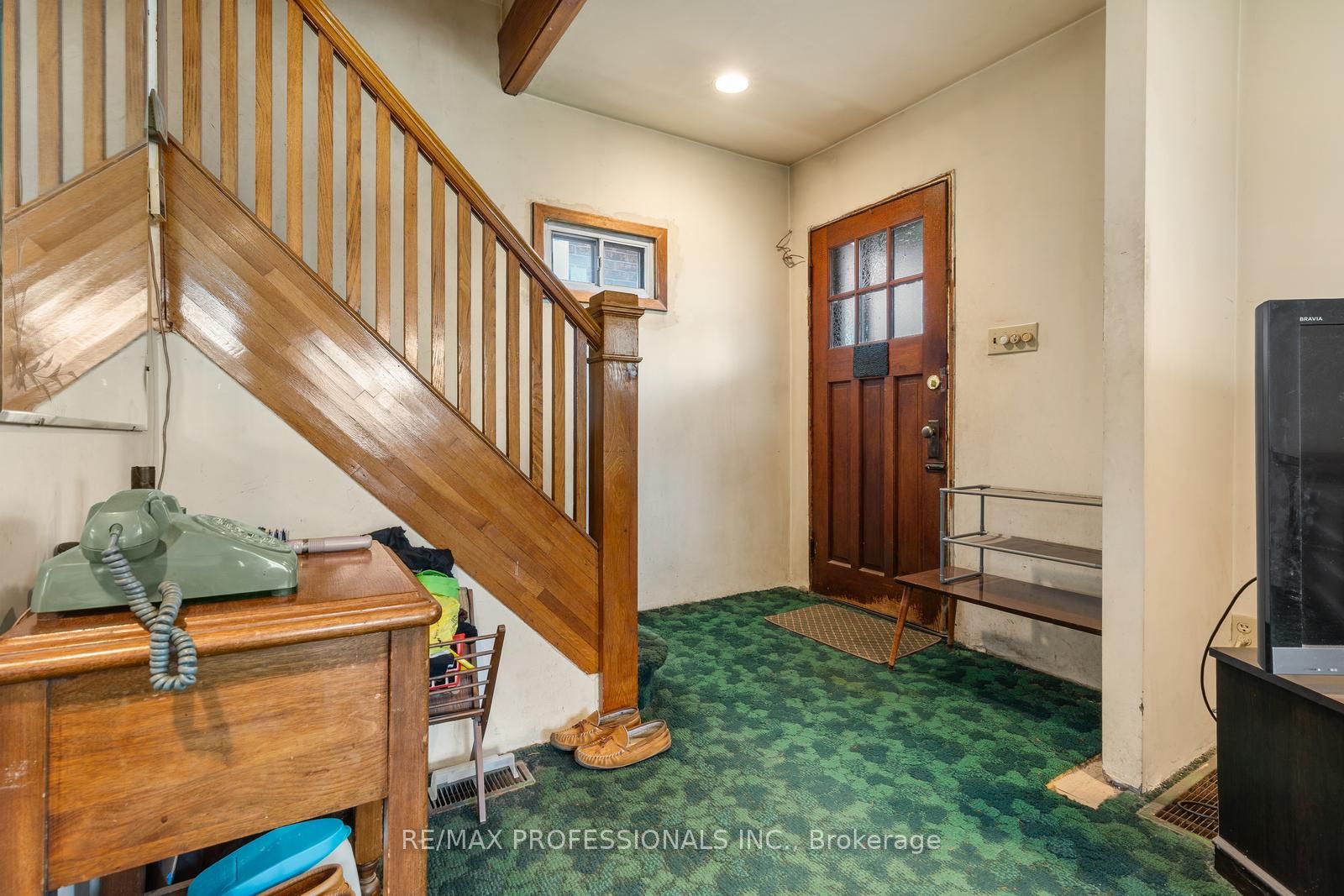 16 Cliff Street, Toronto, ON M6N 4L6 photo 3