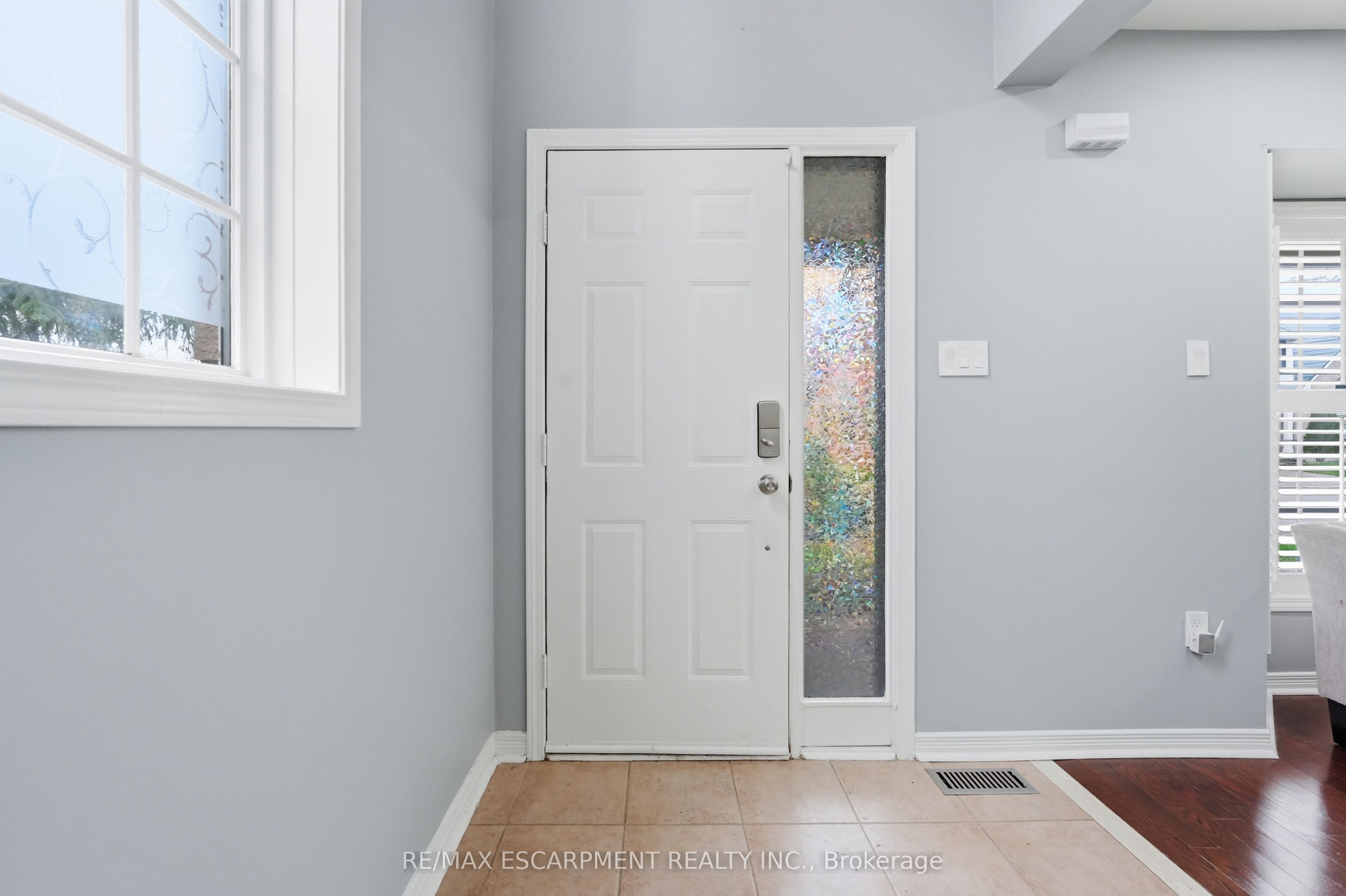 5010 Bunton Crescent, Burlington, ON L7L 6H2 photo 4