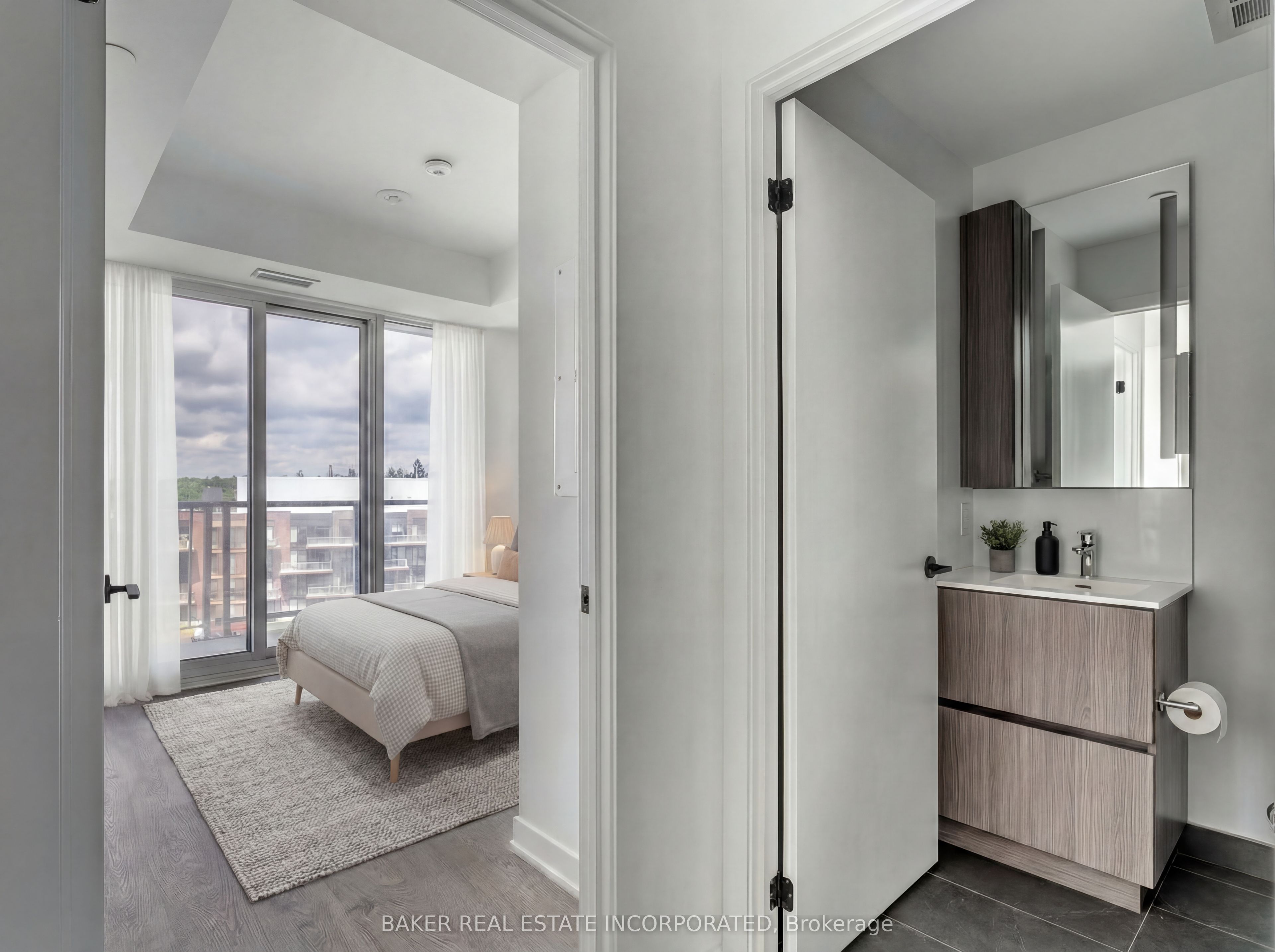220 Missinnihe Way 717, Mississauga, ON L5H 0A9 photo 5