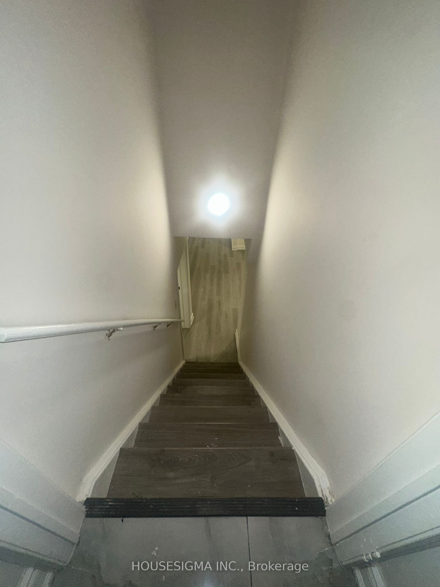 11 Pine Landing Trail Basement, Brampton, ON L6R 3H4 photo 5