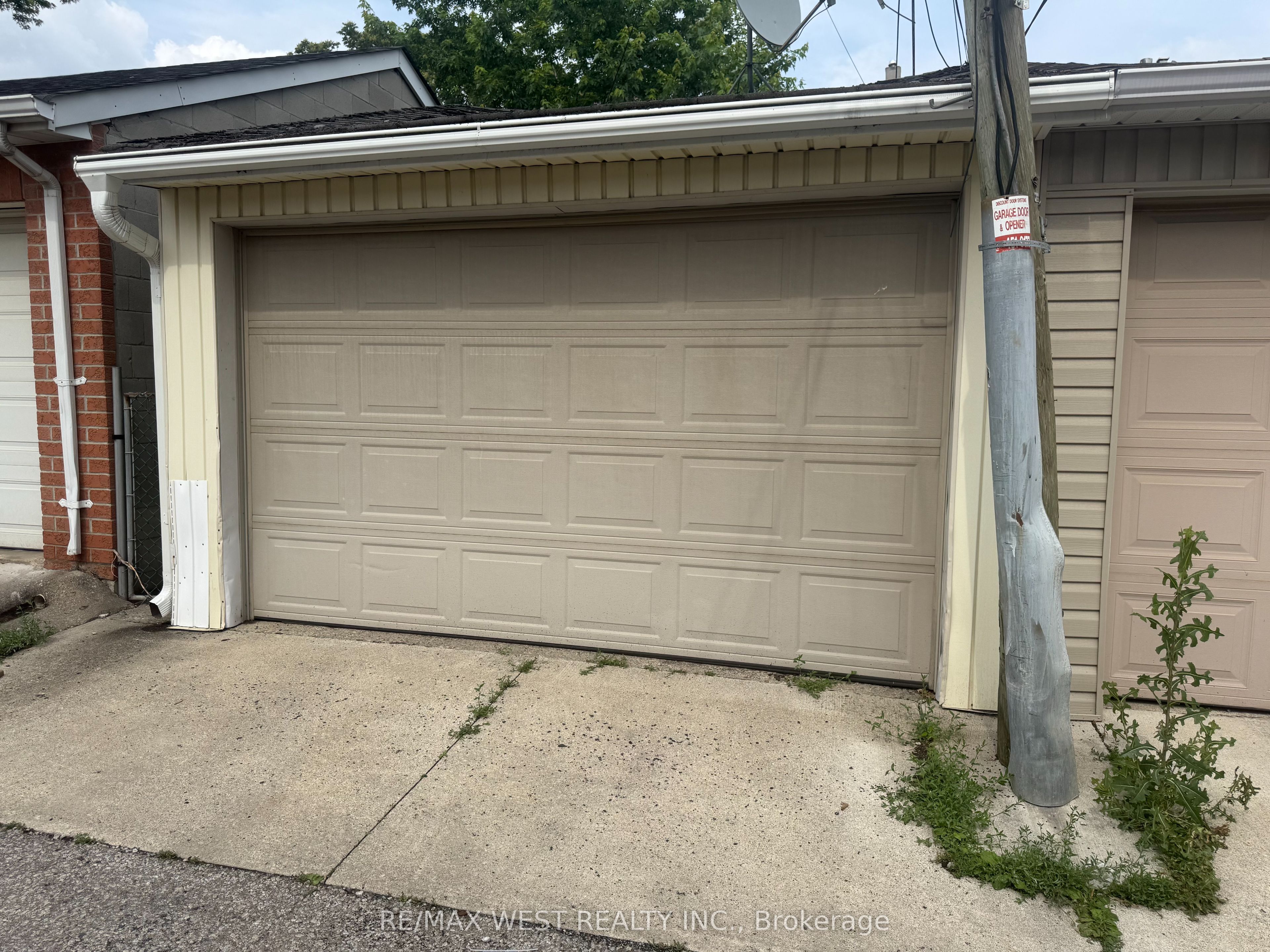 10 Wiltshire Avenue, Toronto, ON M6N 2V9 photo 4