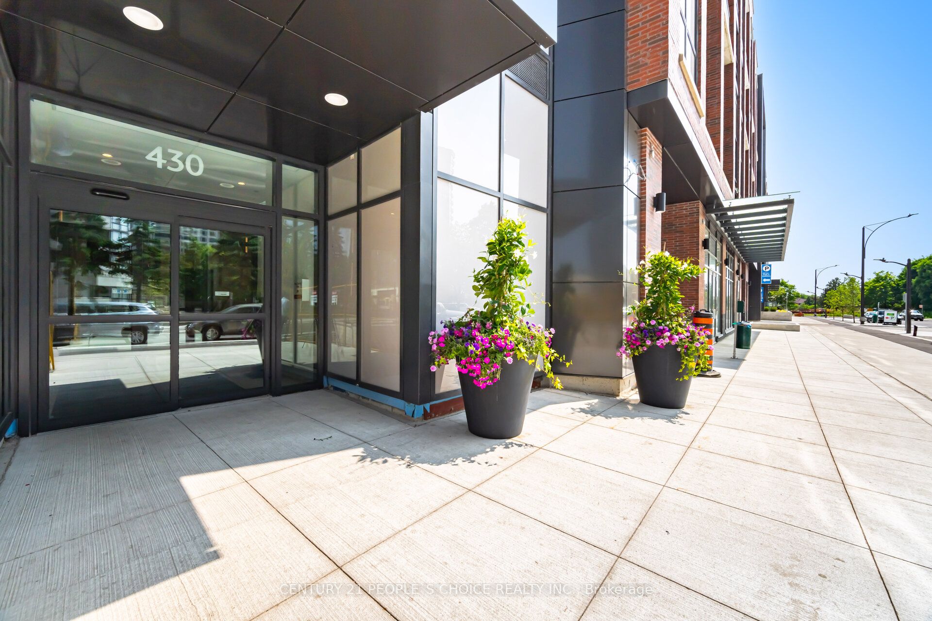 430 Square One Drive 4404, Mississauga, ON L5B 0L6 photo 2