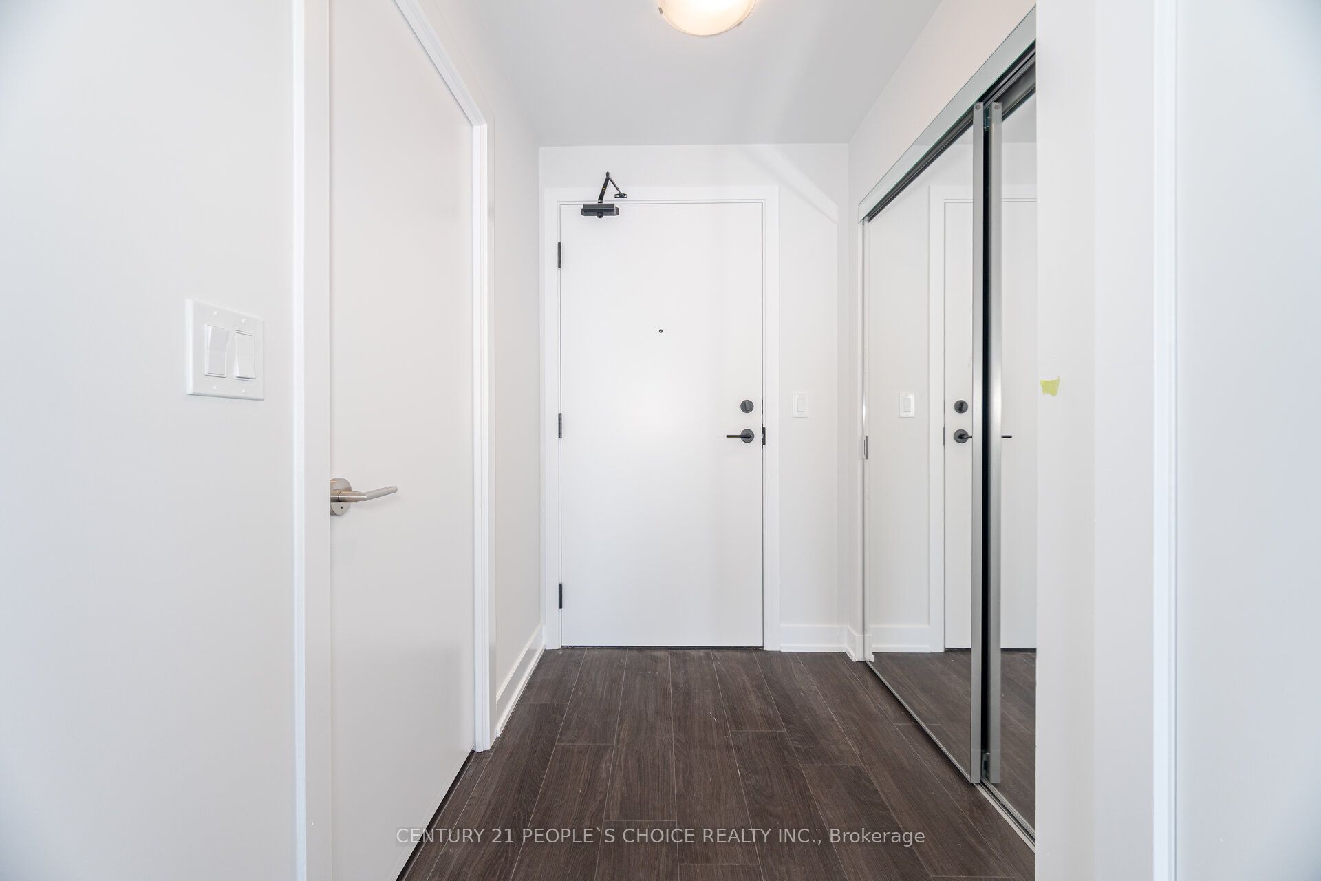 430 Square One Drive 4404, Mississauga, ON L5B 0L6 photo 5