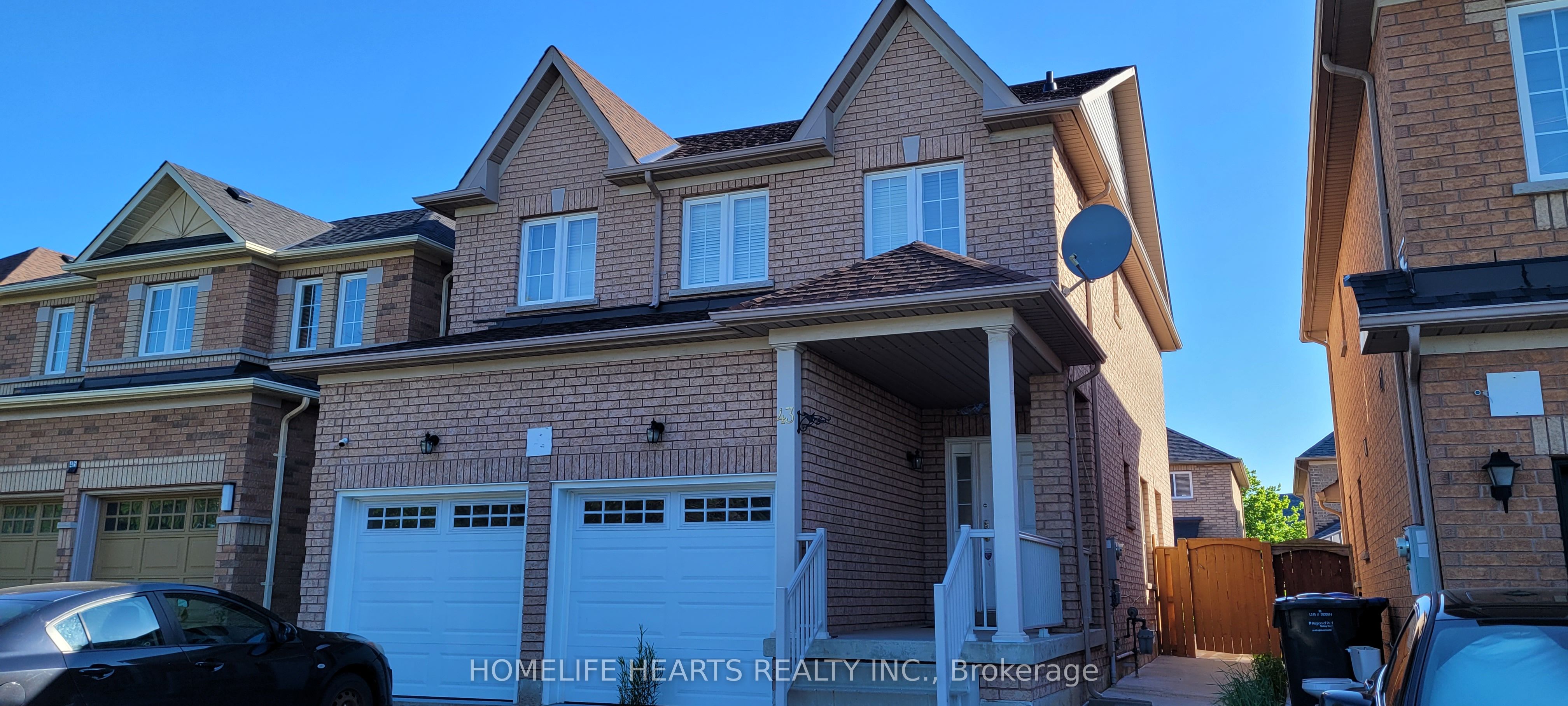 43 Turquoise Crescent, Brampton, ON L6P 2R3 photo 4