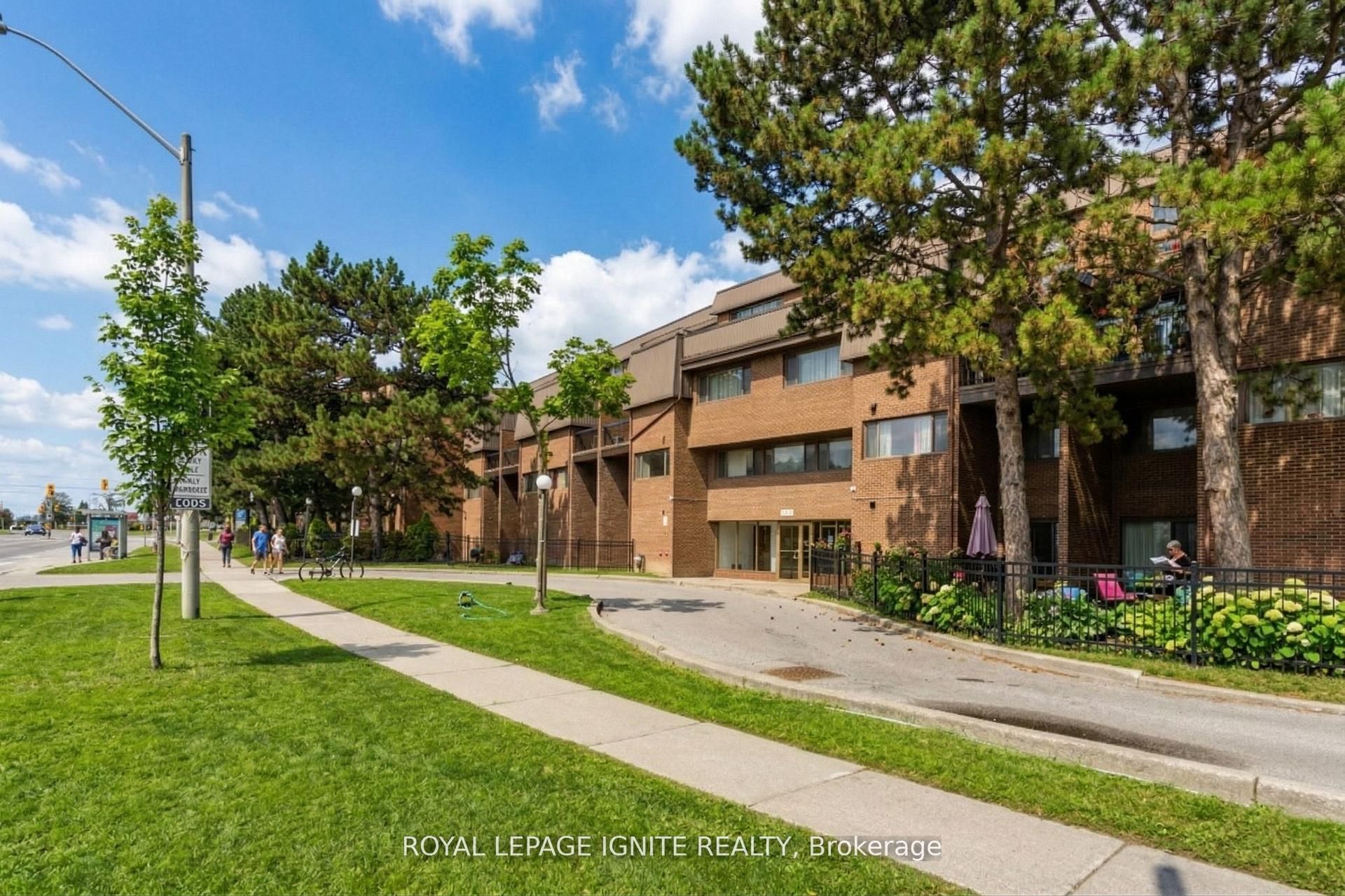 3455 Morning Star Drive 211, Mississauga, ON L4T 3T9 photo 2