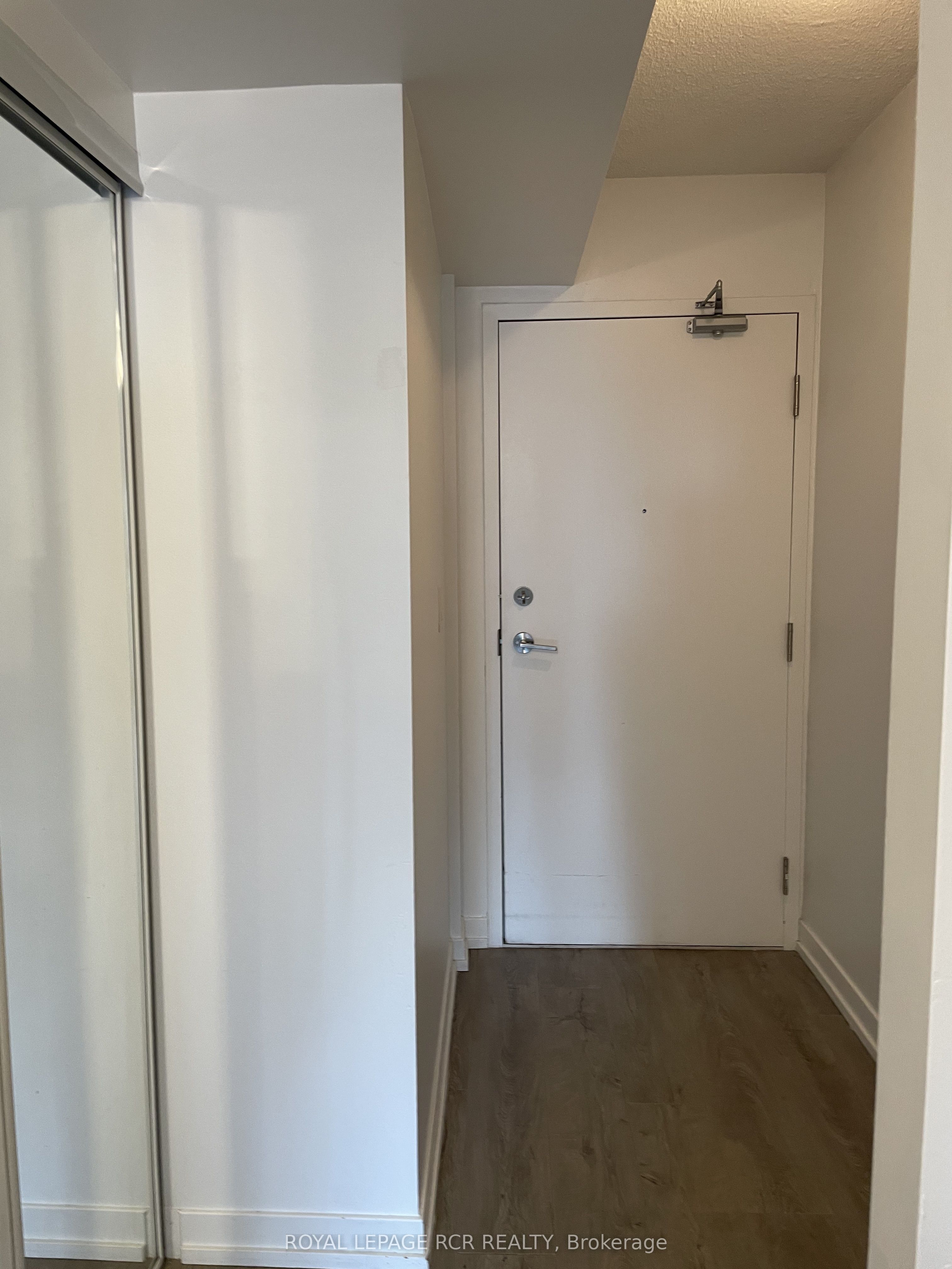 1420 Dupont Street 503, Toronto, ON M6H 4J8 photo 2