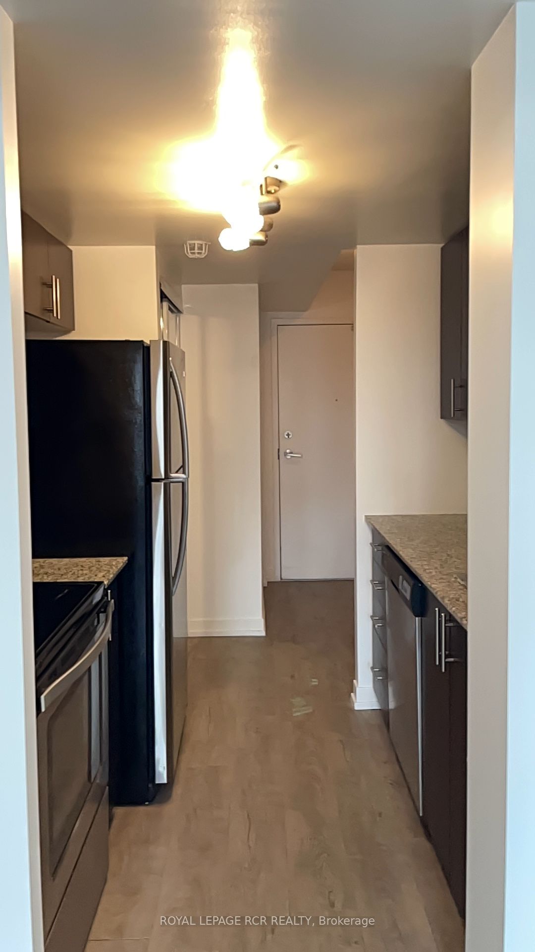 1420 Dupont Street 503, Toronto, ON M6H 4J8 photo 3