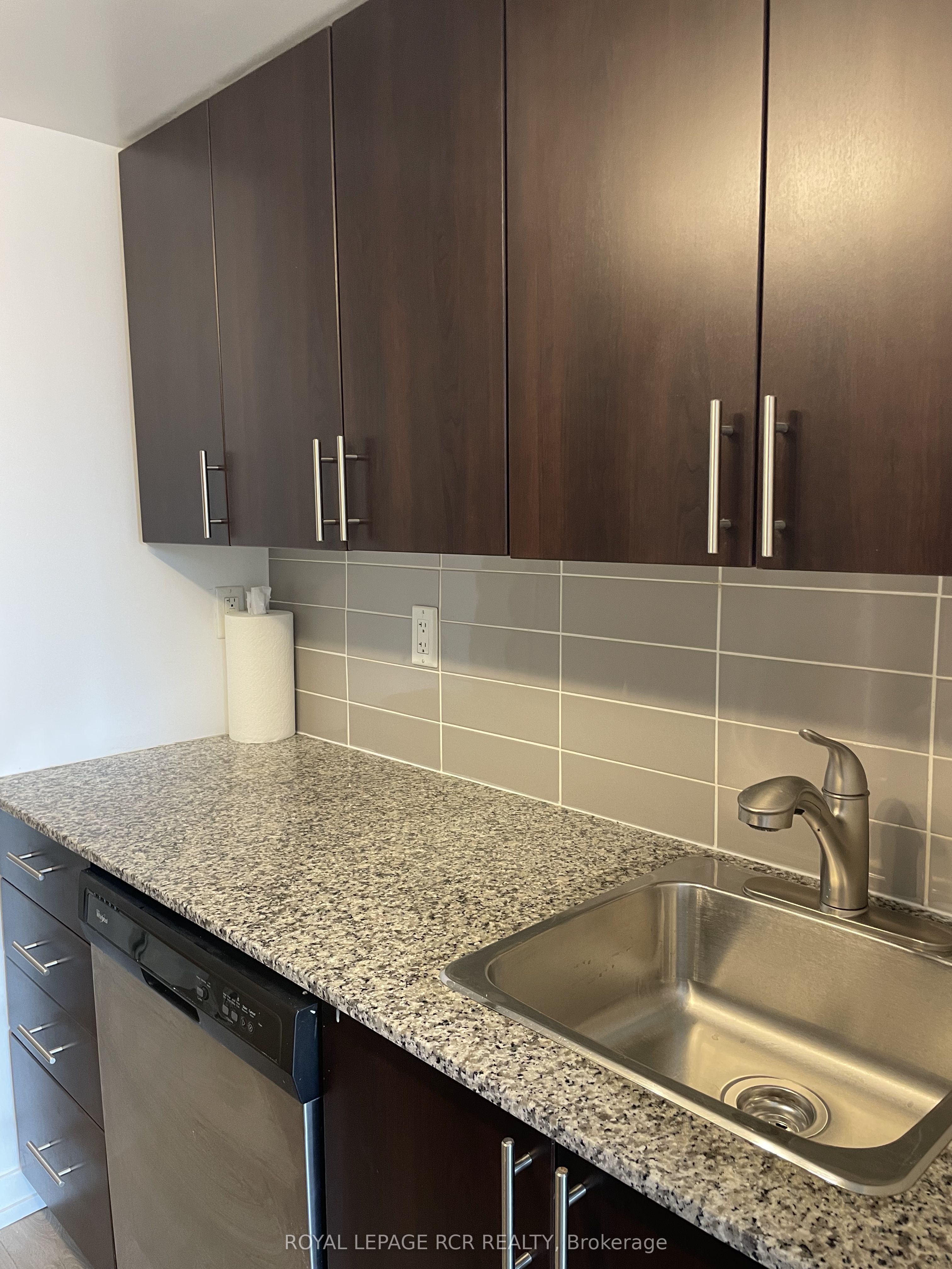 1420 Dupont Street 503, Toronto, ON M6H 4J8 photo 5