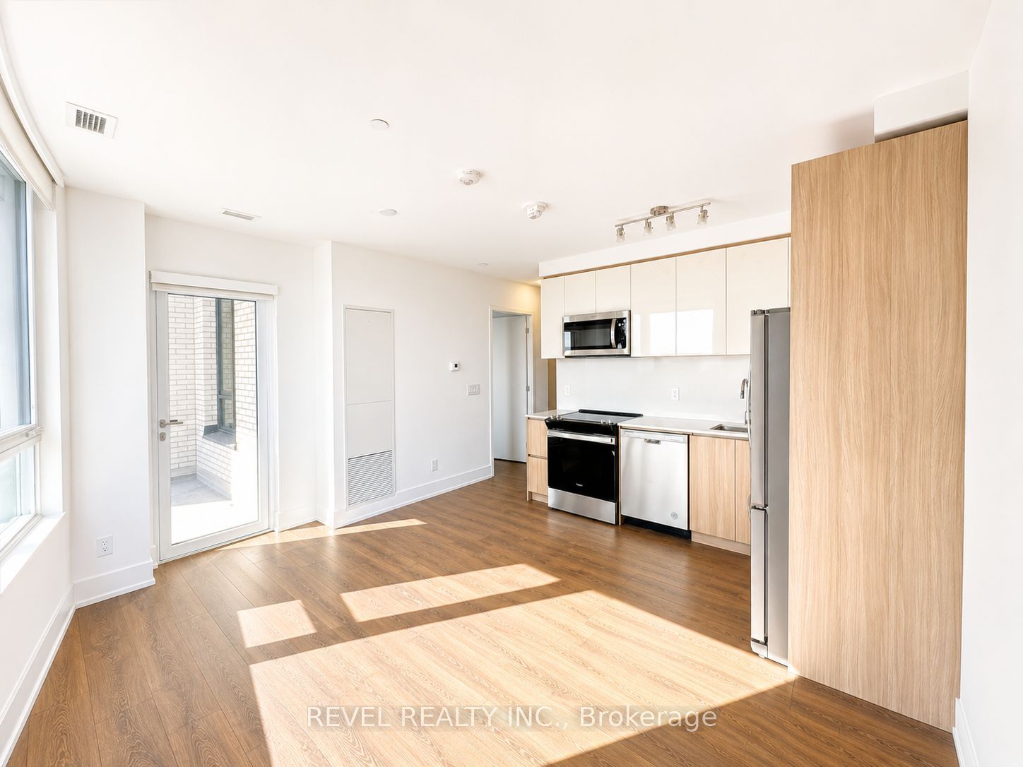 3100 Keele Street 1113, Toronto, ON M3M 0E1 photo 2