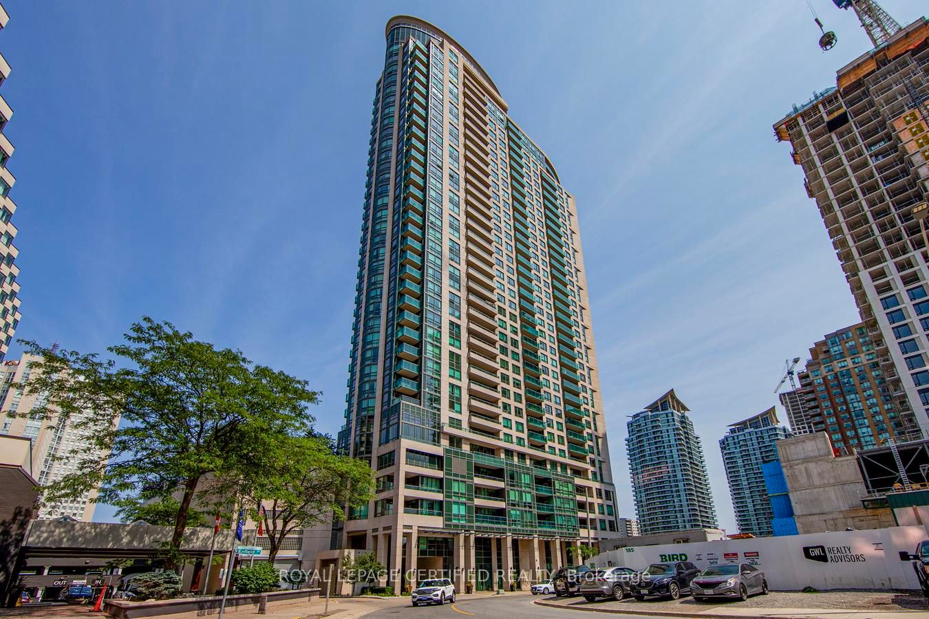 208 Enfield Place 3301, Mississauga, ON L5B 0G8 photo 2