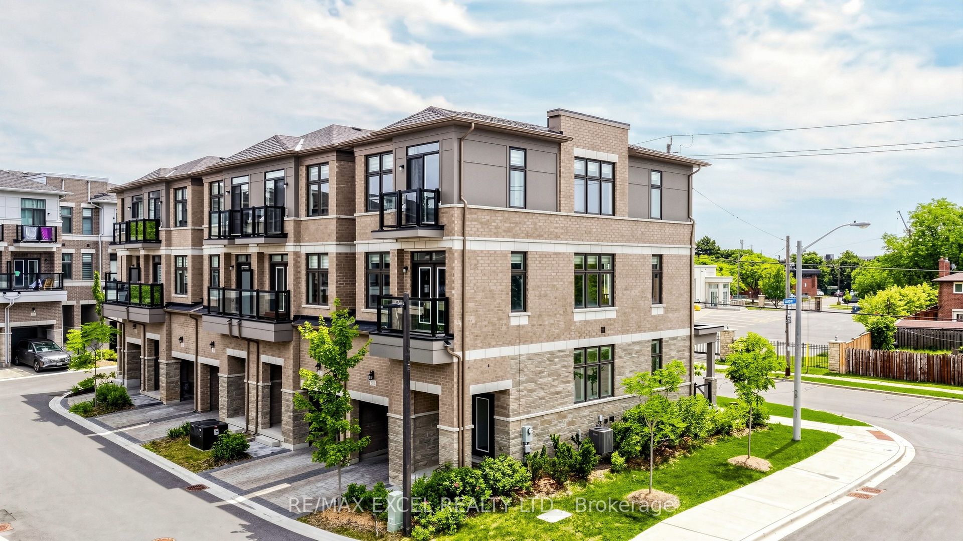 2A Muir Avenue 1, Toronto, ON M9L 0A6 photo 2