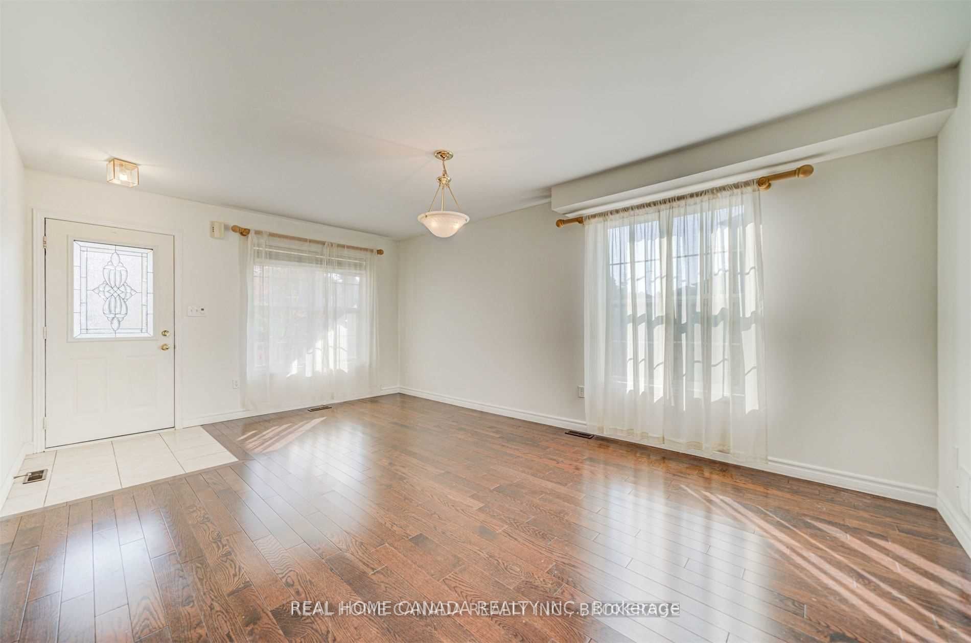 5410 Tasha Drive, Mississauga, ON L5M 7Y2 photo 4