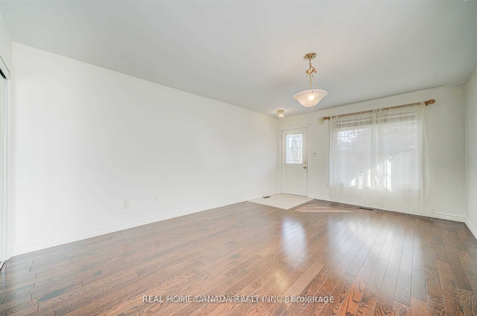 5410 Tasha Drive, Mississauga, ON L5M 7Y2 photo 5