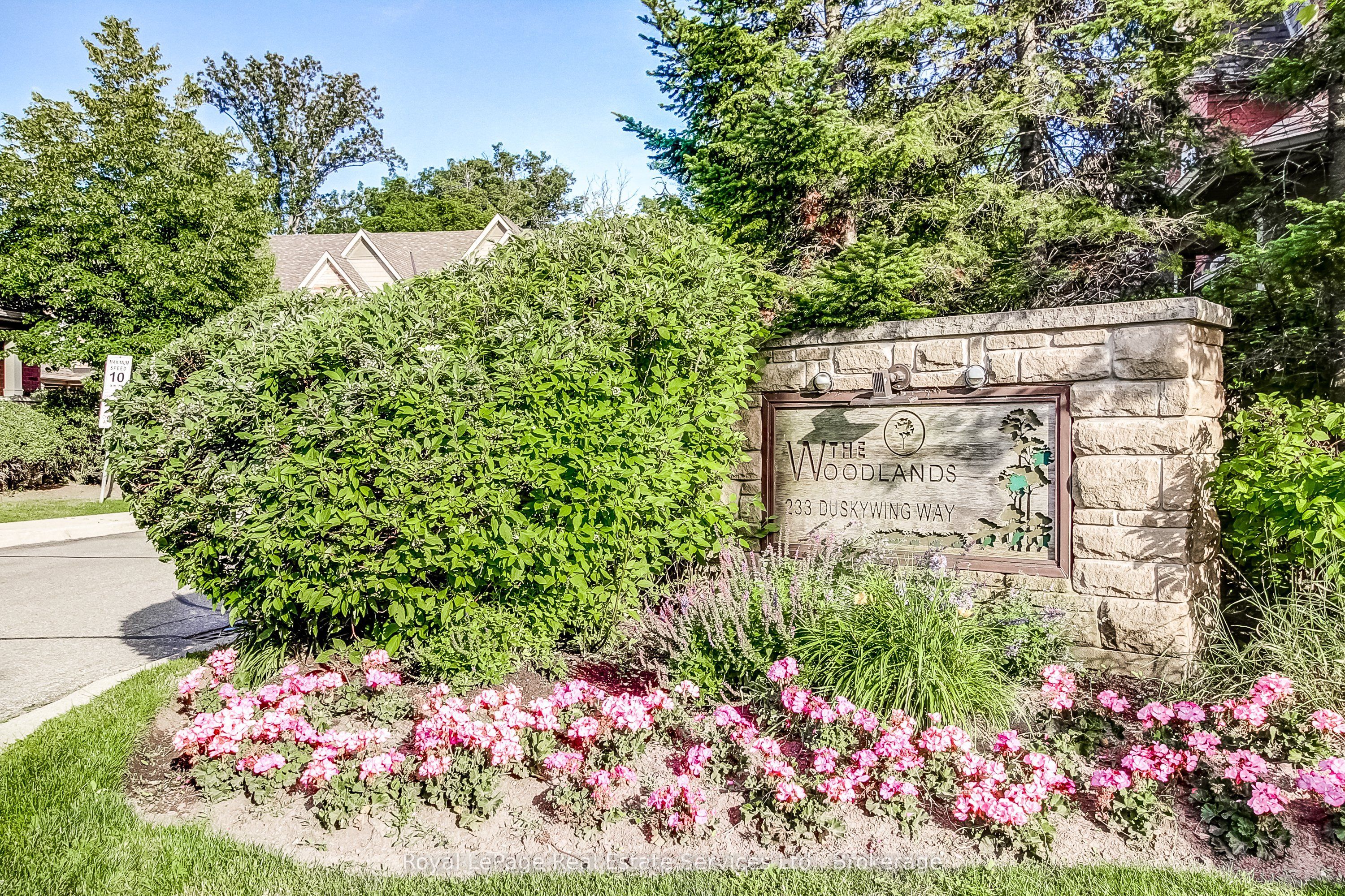 233 Duskywing Way 22, Oakville, ON L6L 0C5 photo 4