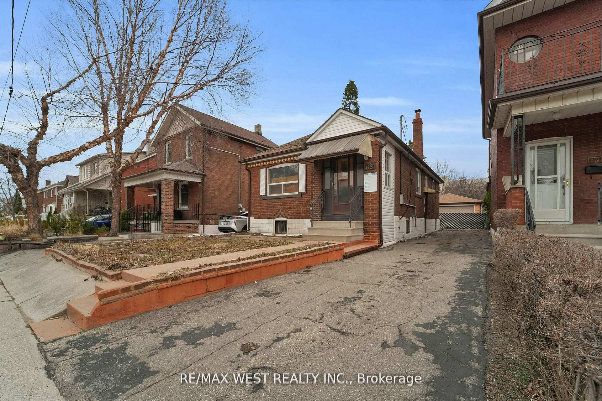 661 Beresford Avenue, Toronto, ON M6S 3C4 photo 5
