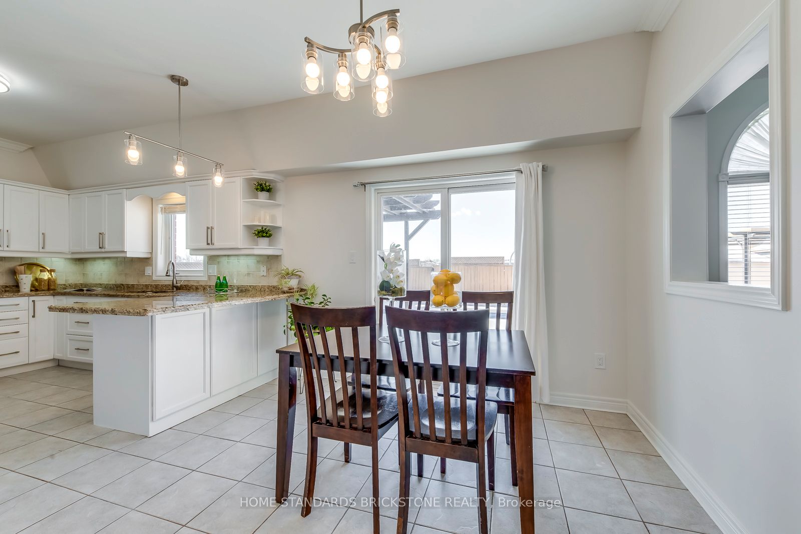 3314 Mintwood Circle, Oakville, ON L6H 0N6