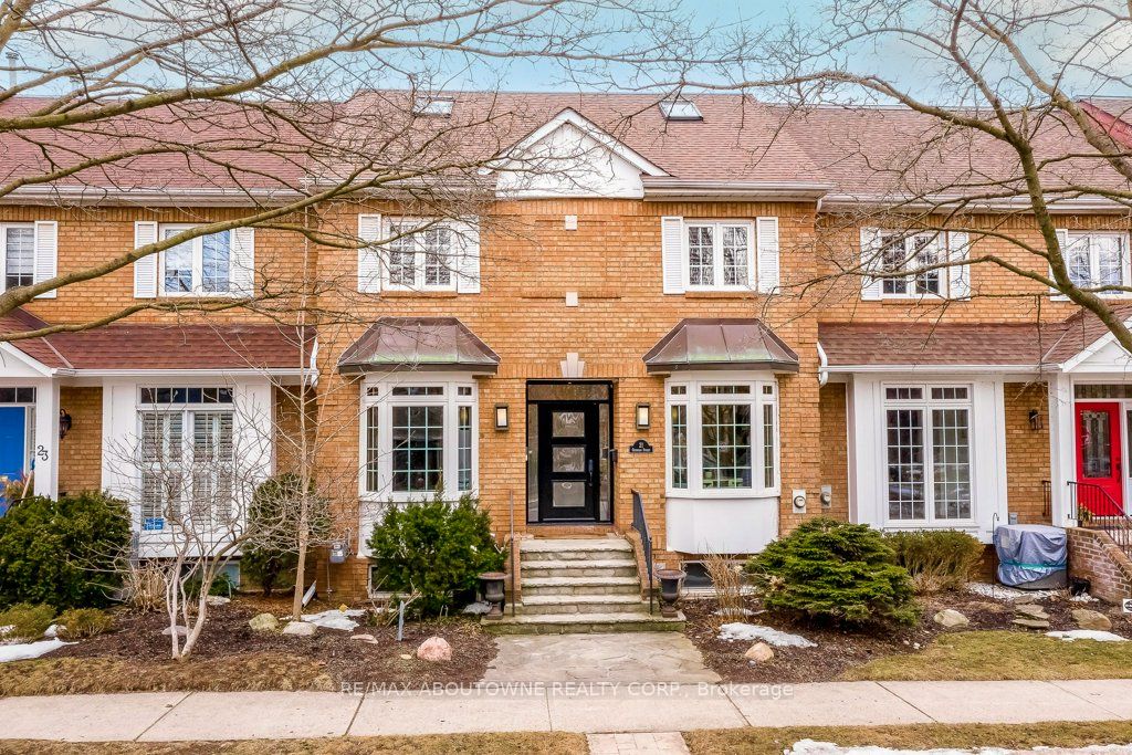 21 Chisholm Street, Oakville, ON L6K 3W2 photo 3