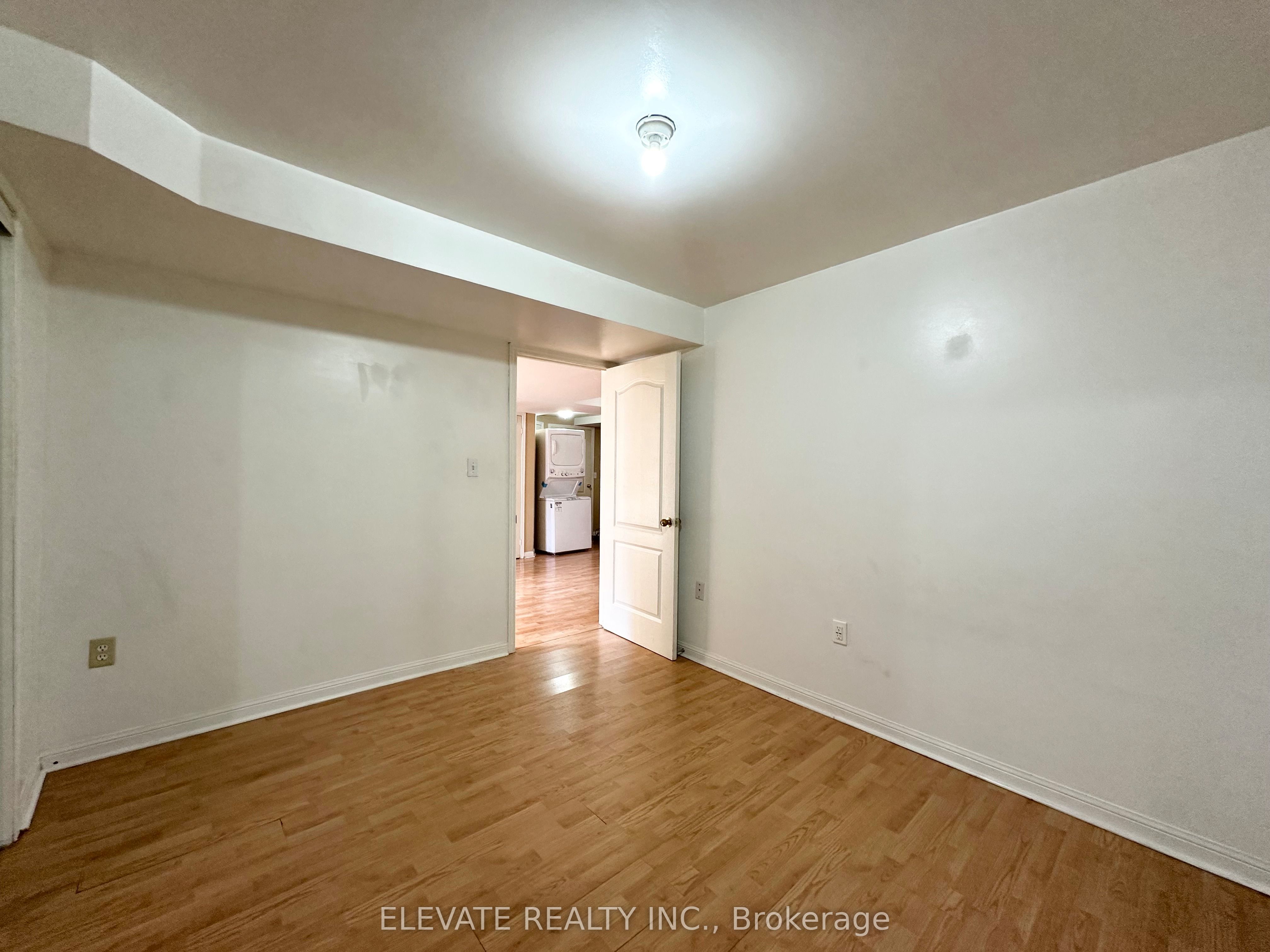 336 Edenbrook Hill Drive Basement, Brampton, ON L7A 2K9 photo 4