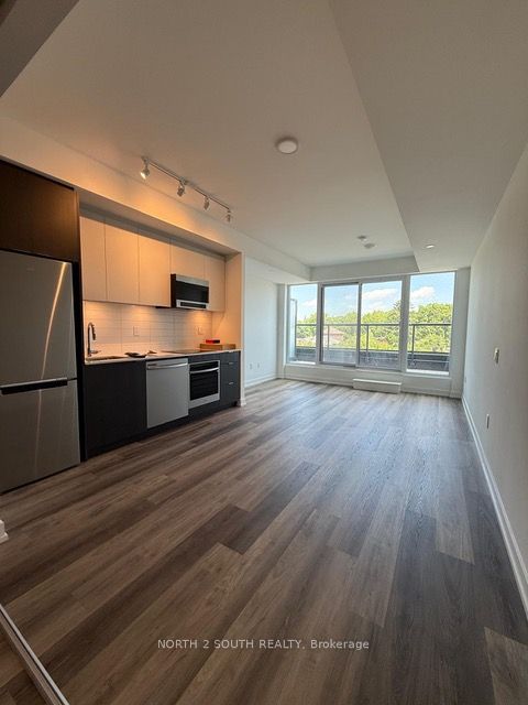 6 Chartwell Road 323, Toronto, ON M8Z 0H2