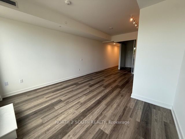 6 Chartwell Road 323, Toronto, ON M8Z 0H2 photo 5