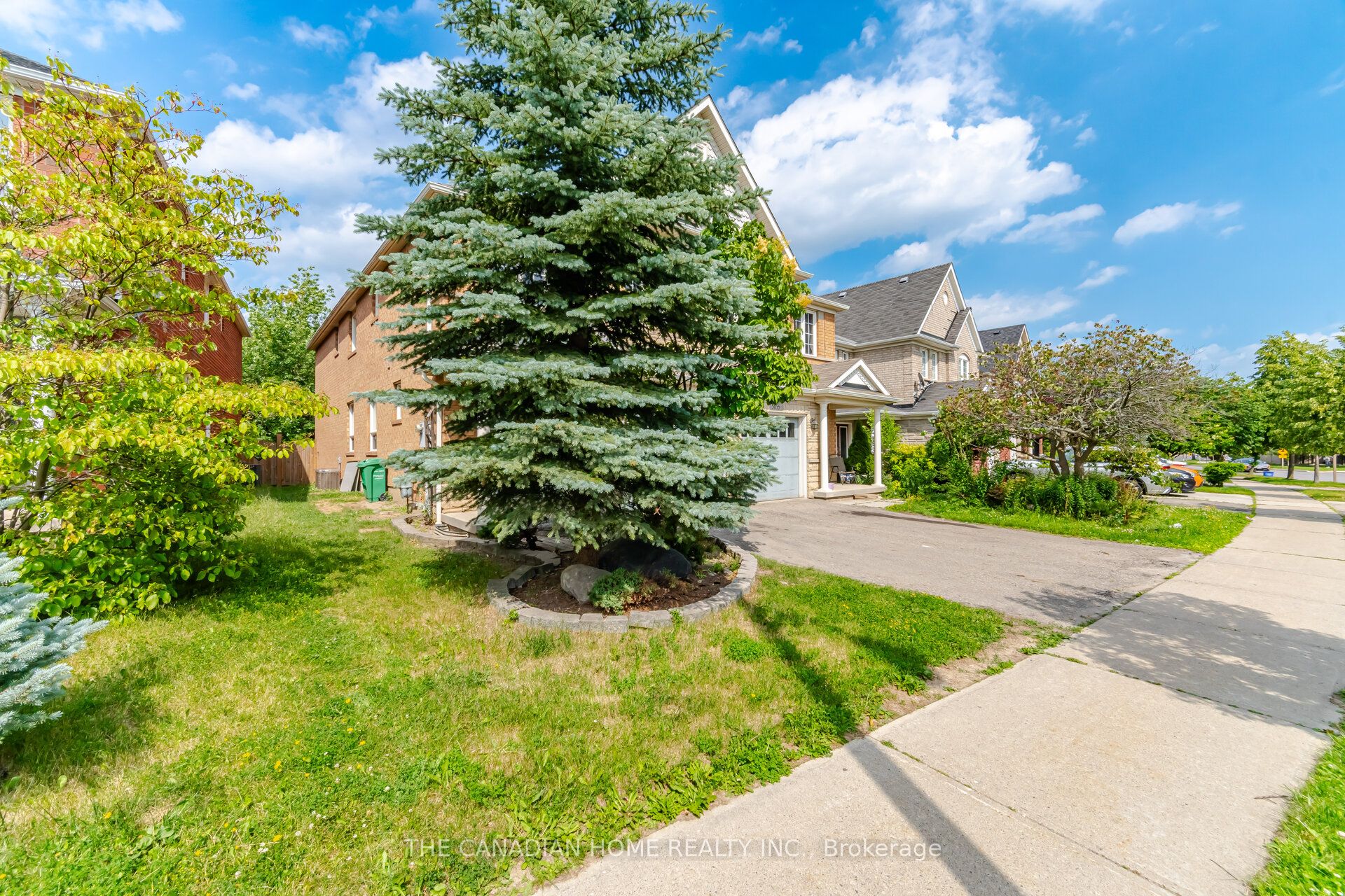 5057 Churchill Meadows Boulevard, Mississauga, ON L5M 7Z8 photo 4
