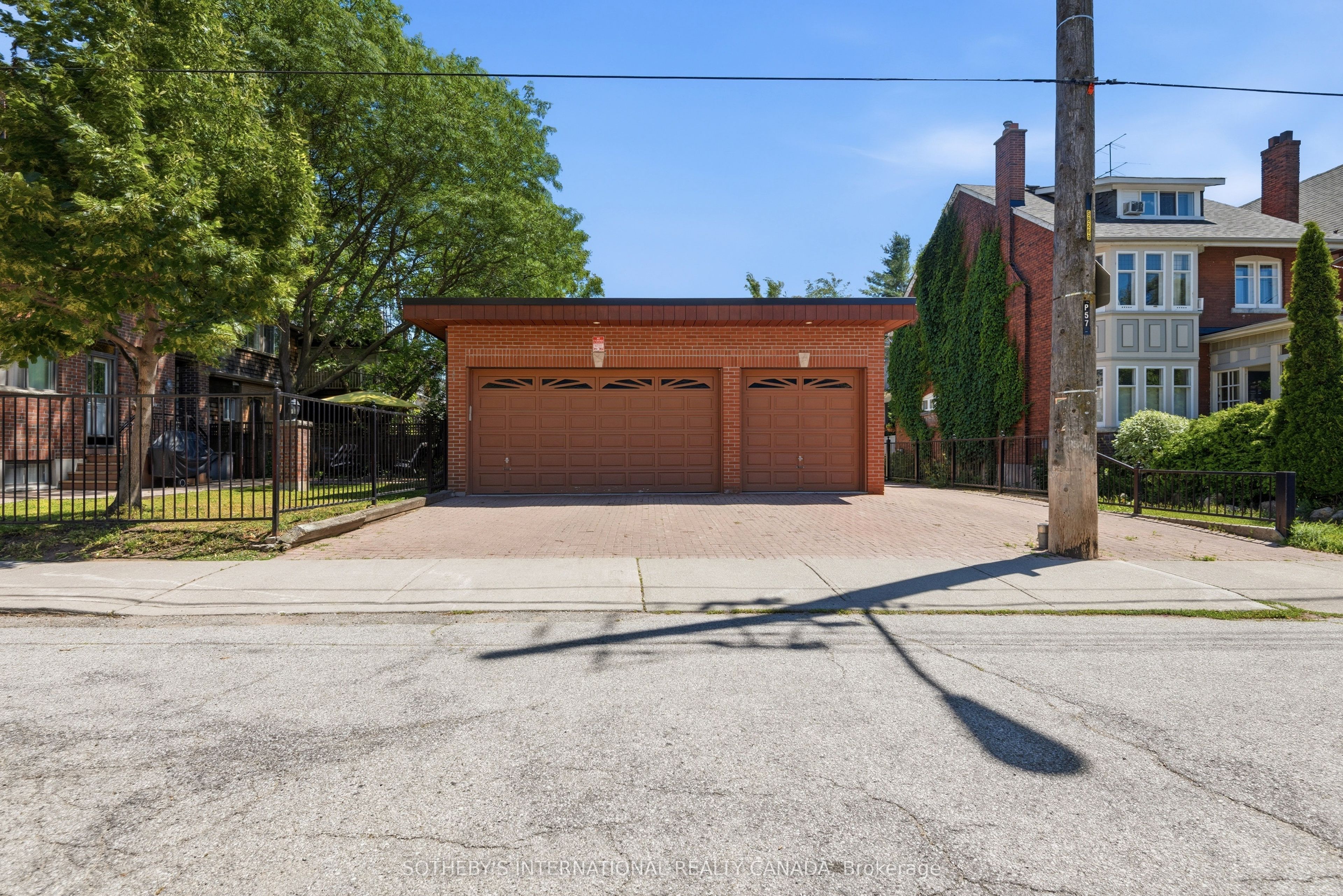 376 Sunnyside Avenue, Toronto, ON M6R 2R8 photo 3