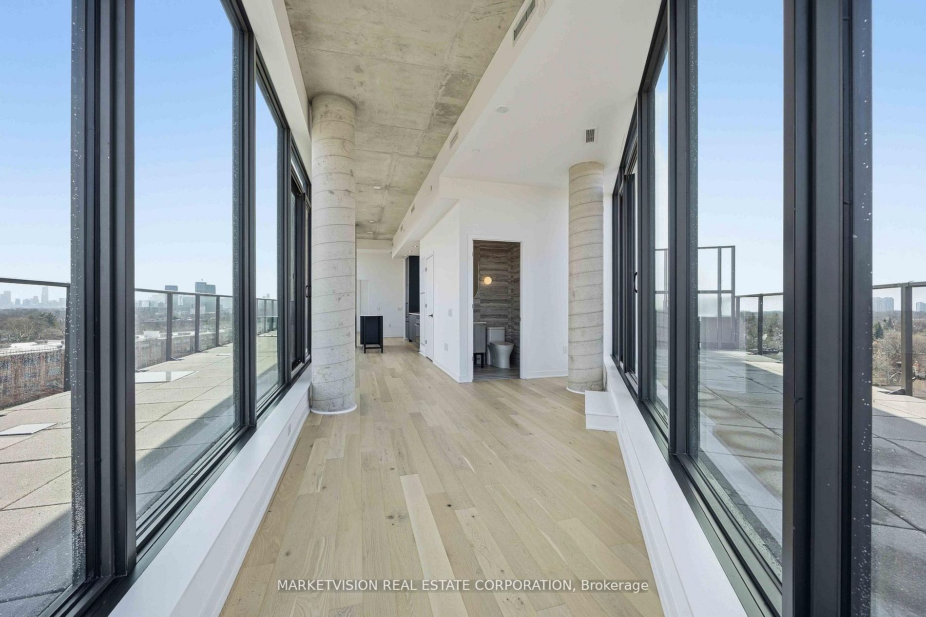 2625 Dundas Street W 902, Toronto, ON M6P 0C5 photo 3