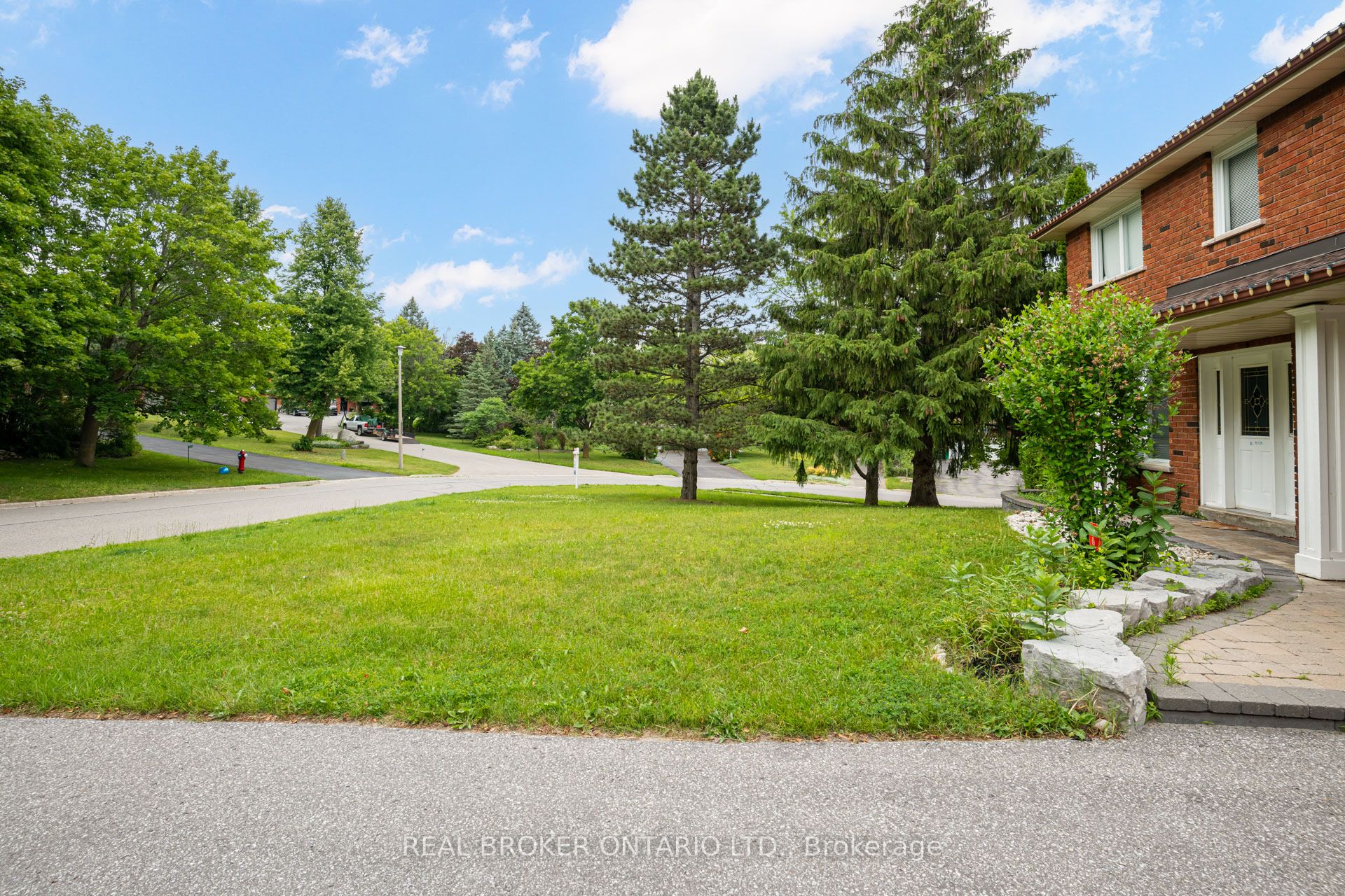 53 Marilyn Street, Caledon, ON L7C 1H5 photo 3