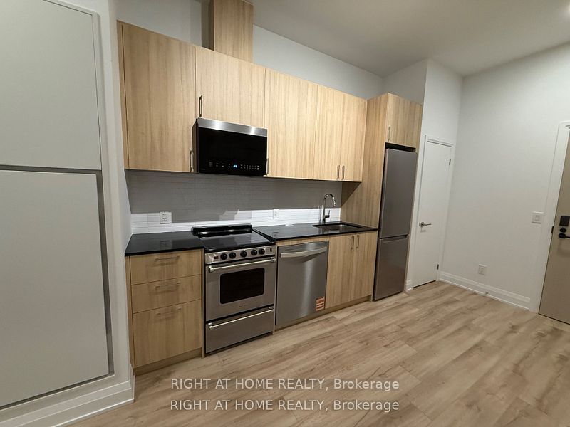 3250 Carding Mill Trail 101, Oakville, ON L6M 1L3 photo 4