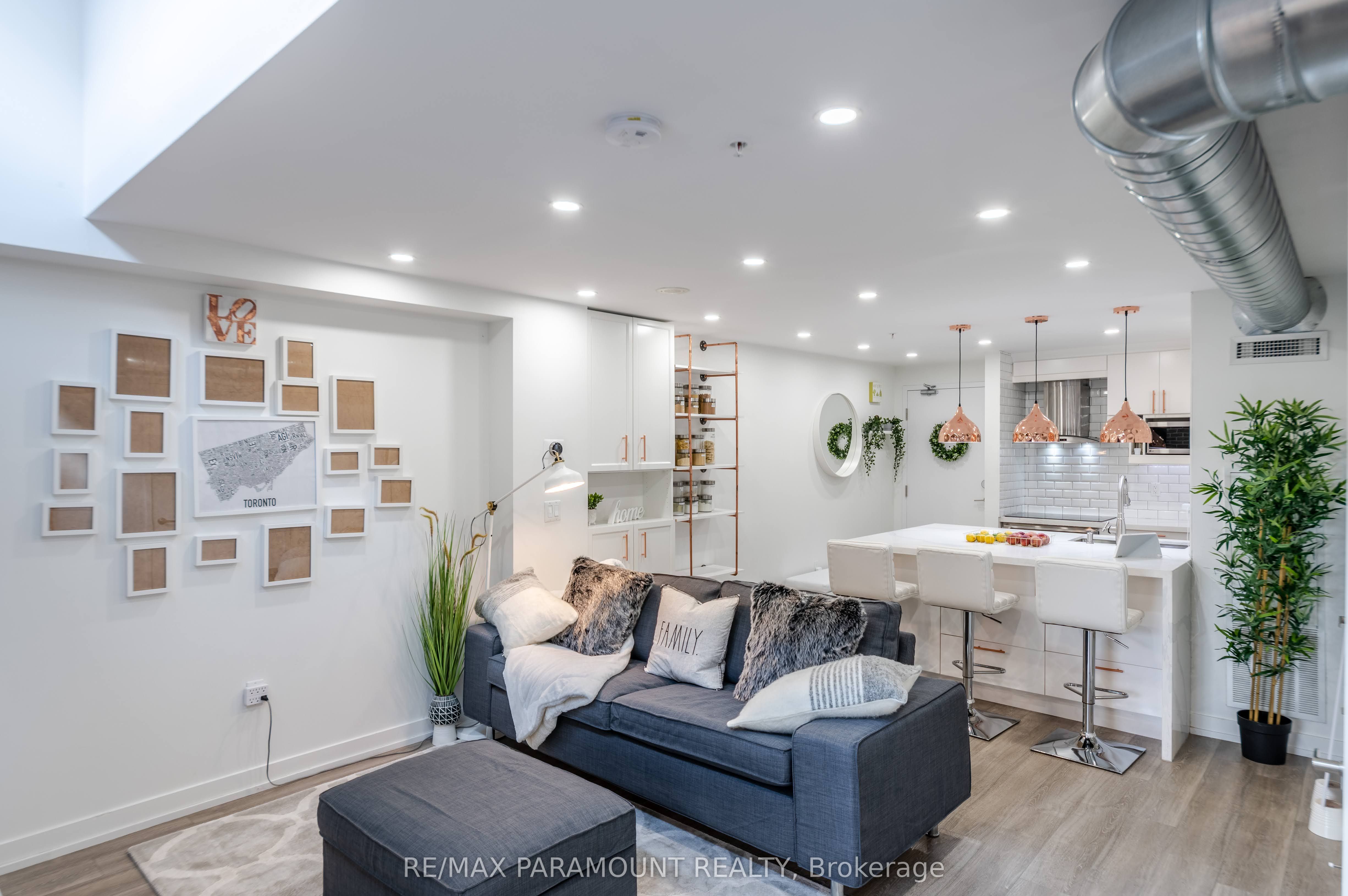 1410 Dupont Road 315, Toronto, ON M6H 0B6 photo 2