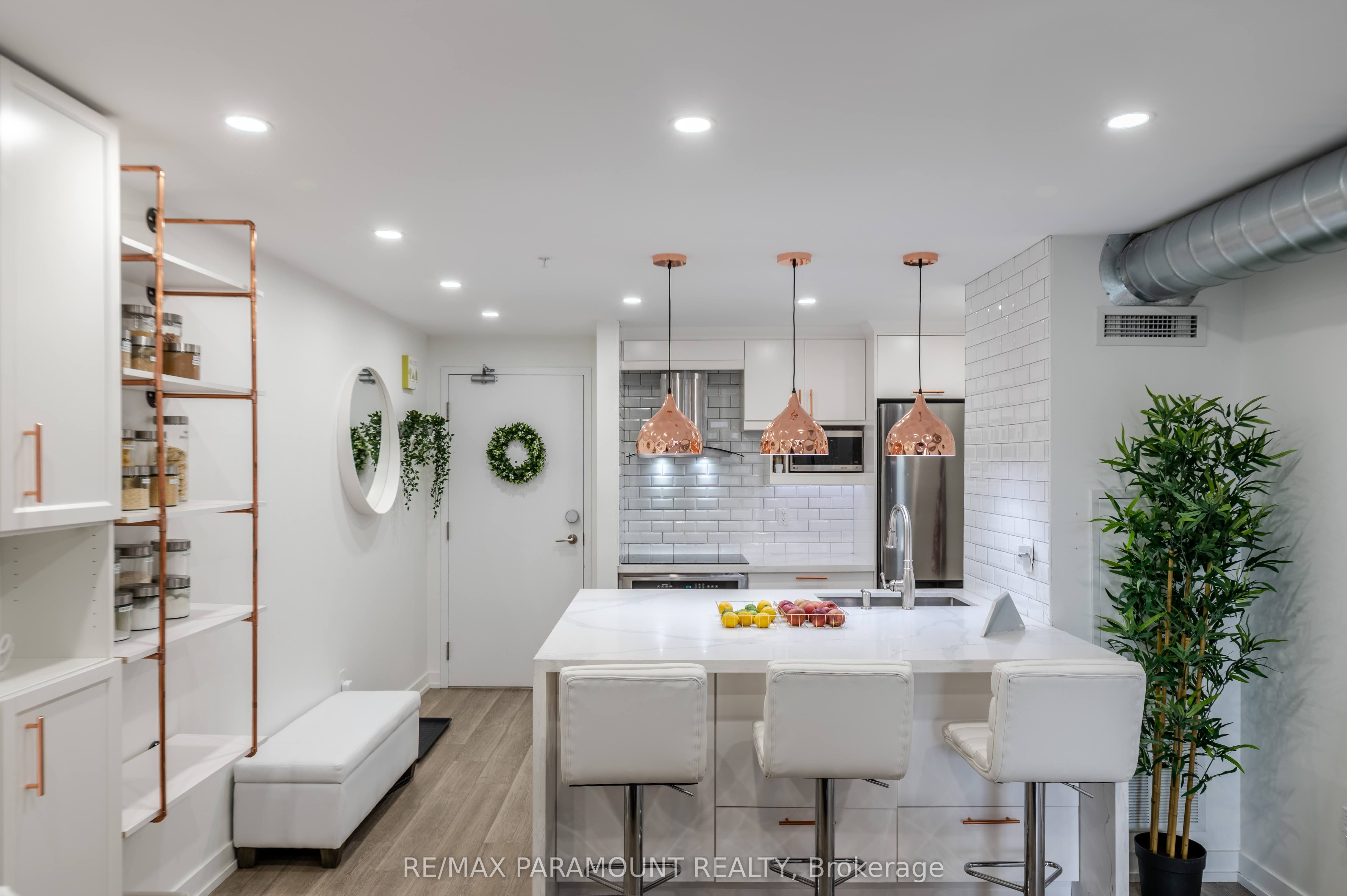 1410 Dupont Road 315, Toronto, ON M6H 0B6 photo 4