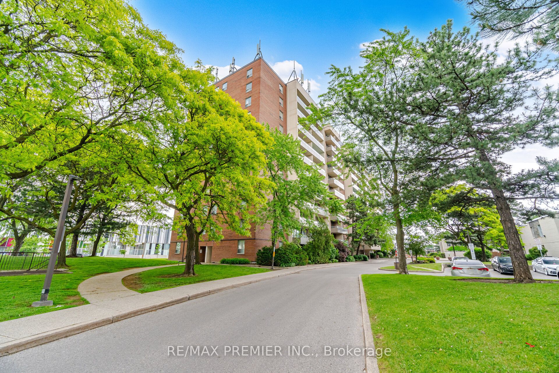 1 Four Winds Drive 701, Toronto, ON M3J 2T1 photo 3