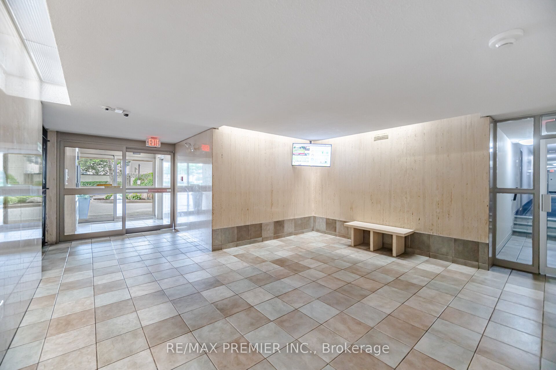 1 Four Winds Drive 701, Toronto, ON M3J 2T1 photo 5