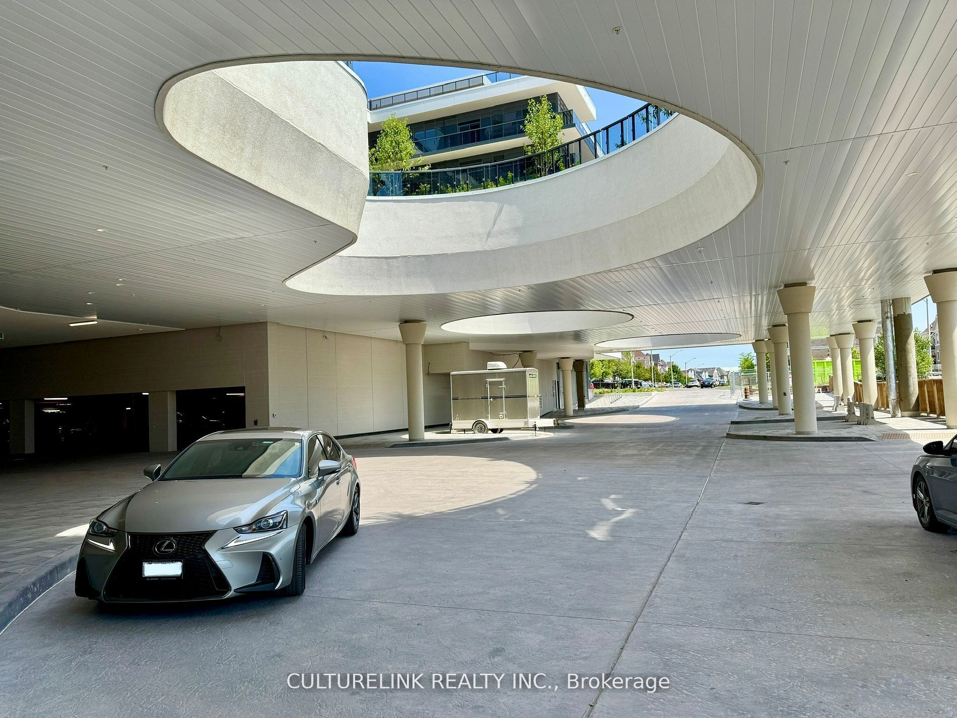 5105 Hurontario Street 1604, Mississauga, ON L4Z 0C9 photo 2