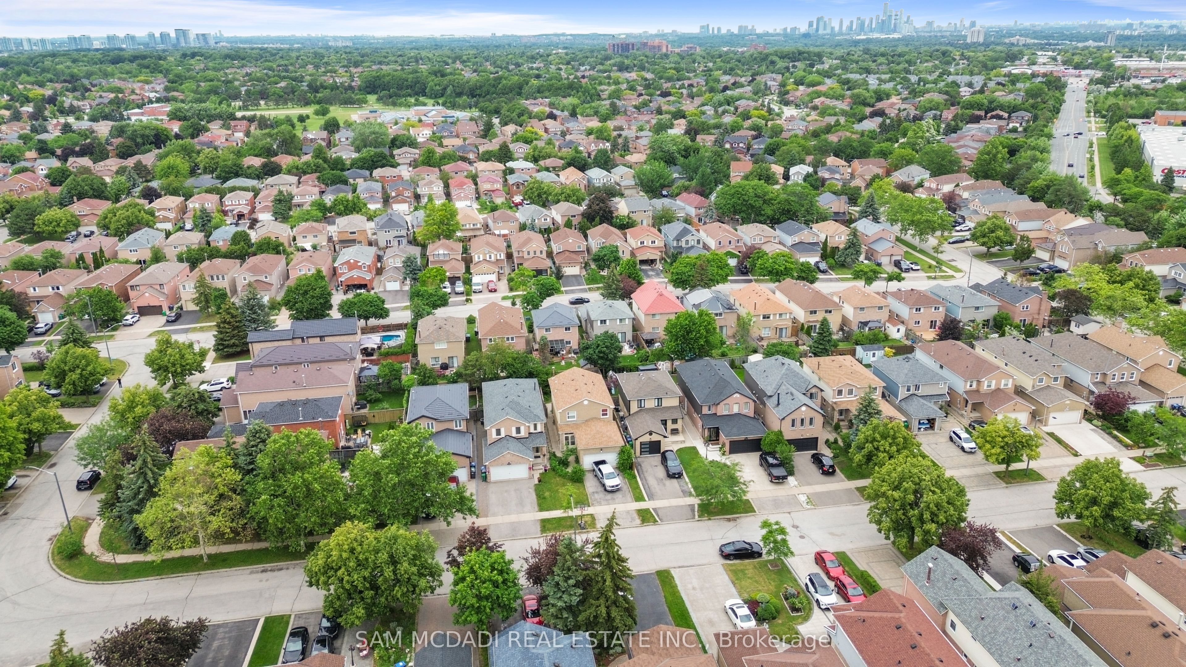 3024 Valcourt Crescent, Mississauga, ON L5L 5J4 photo 3