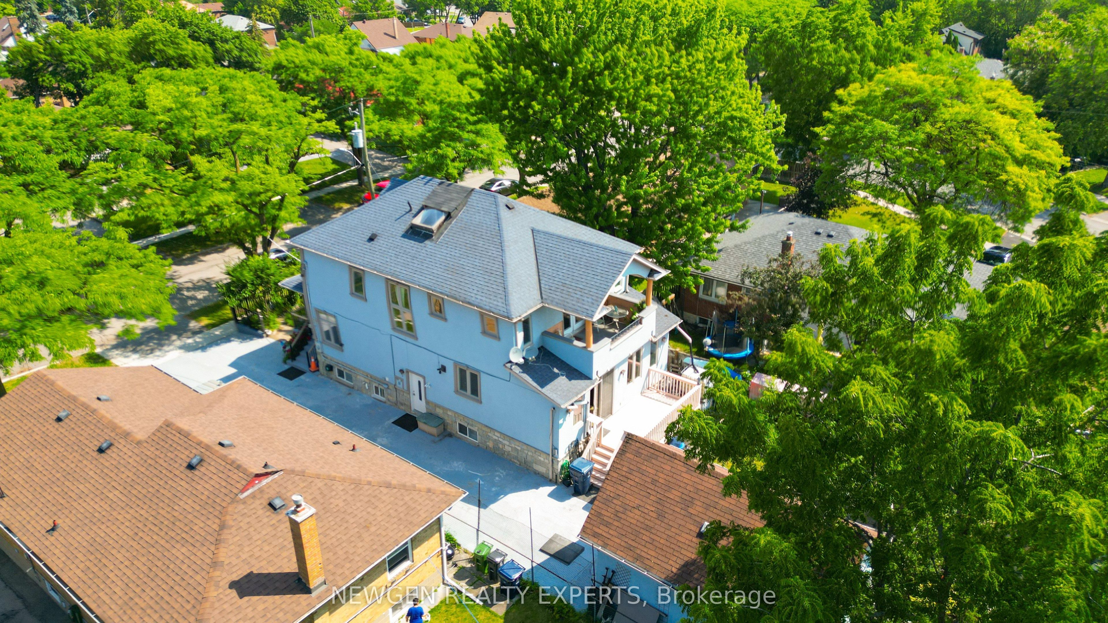 11 Benway Drive, Toronto, ON M9W 1Z2 photo 4