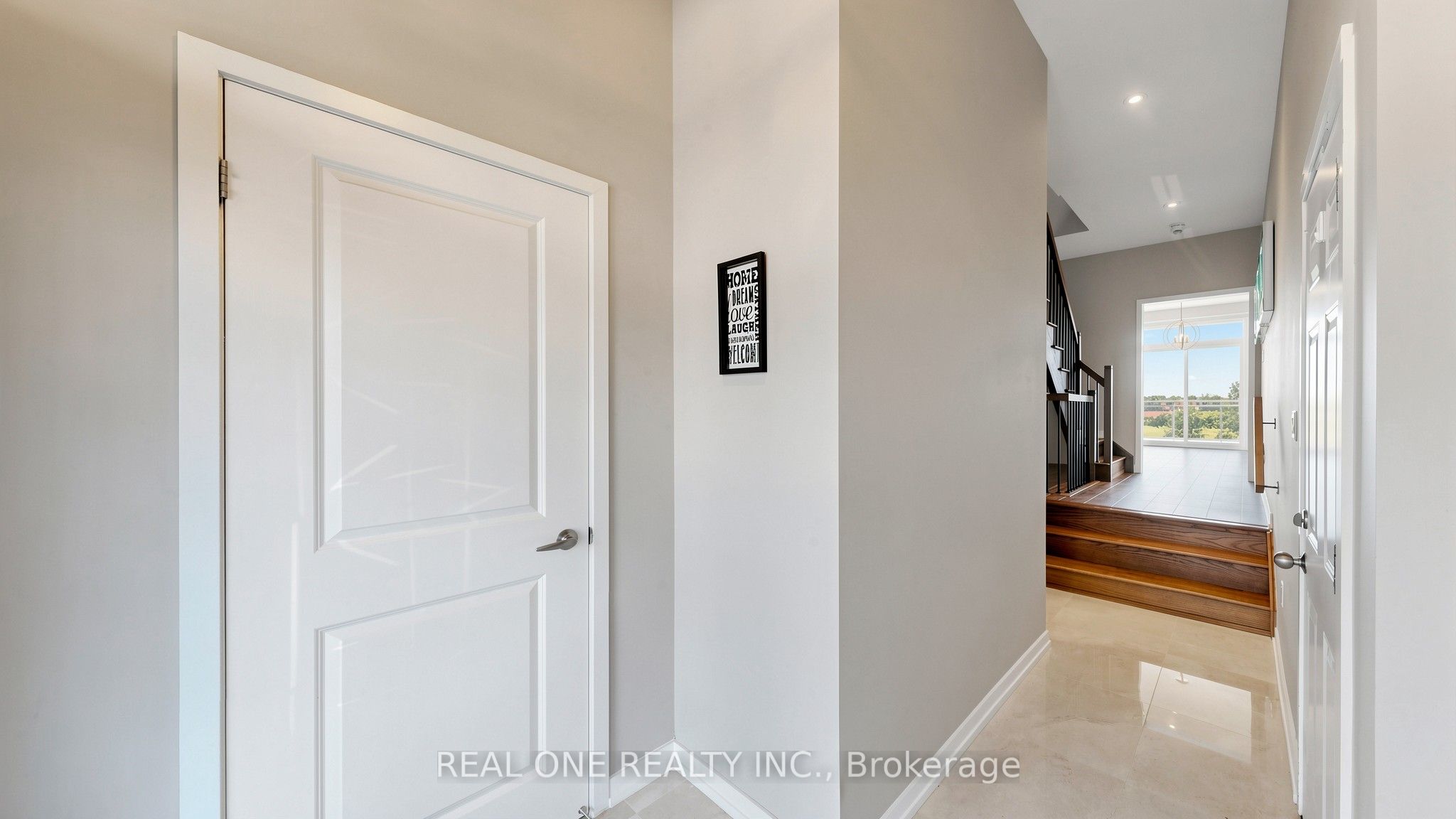 3151 Mintwood Circle, Oakville, ON L6H 0N9 photo 4