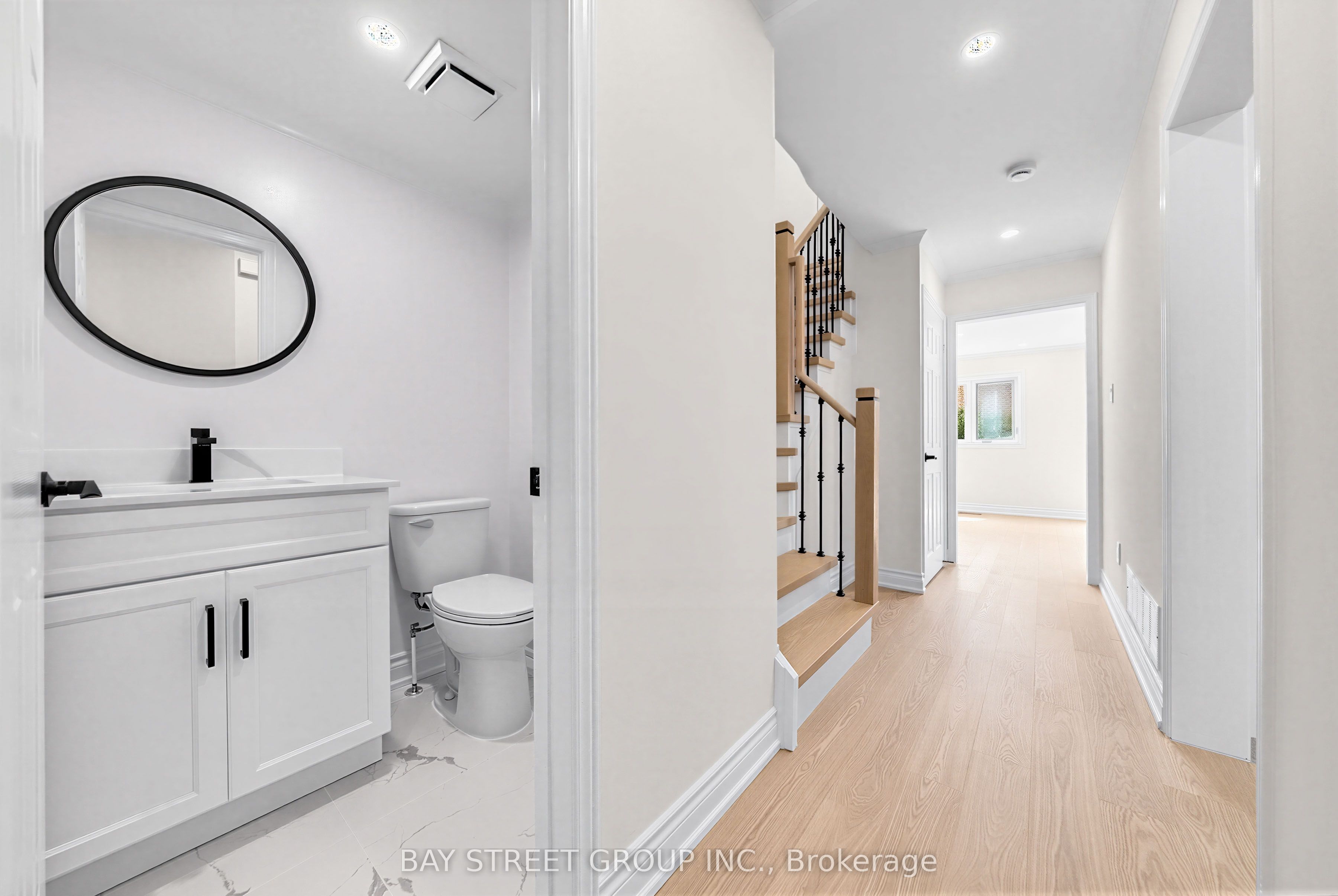 5450 Antrex Crescent, Mississauga, ON L4Z 3T7 photo 3