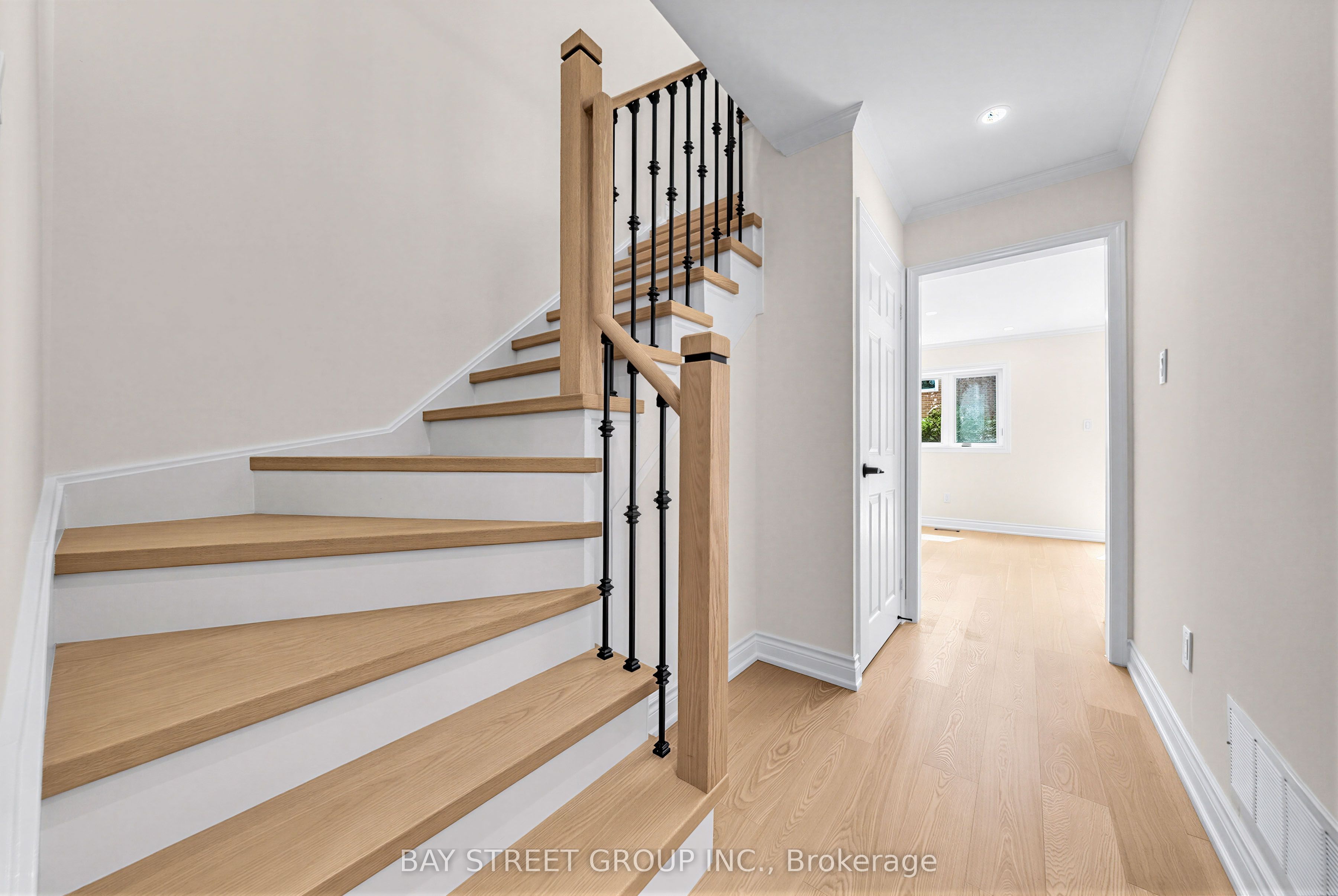 5450 Antrex Crescent, Mississauga, ON L4Z 3T7 photo 4