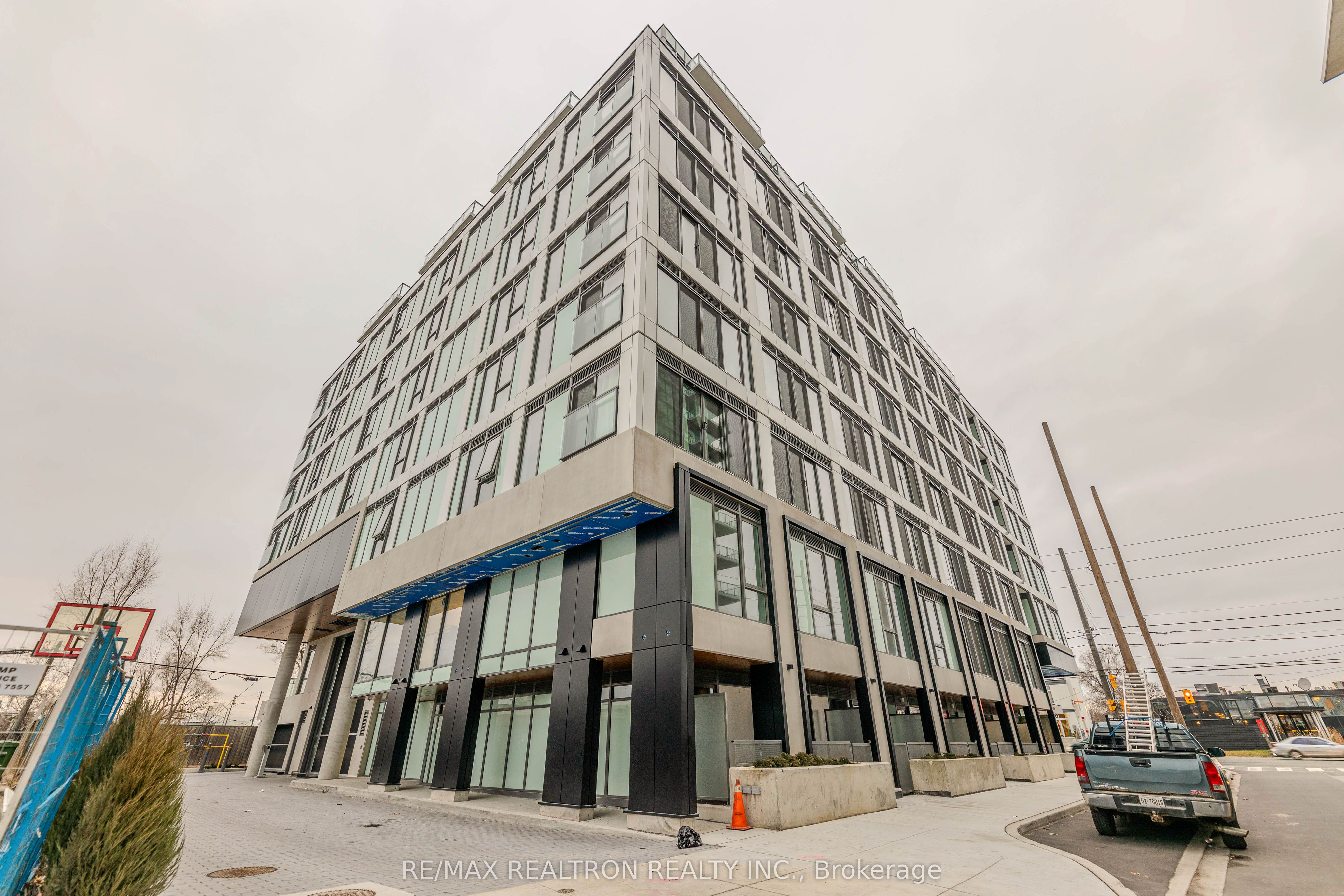 1195 The Queensway 610, Toronto, ON M8Z 1R6