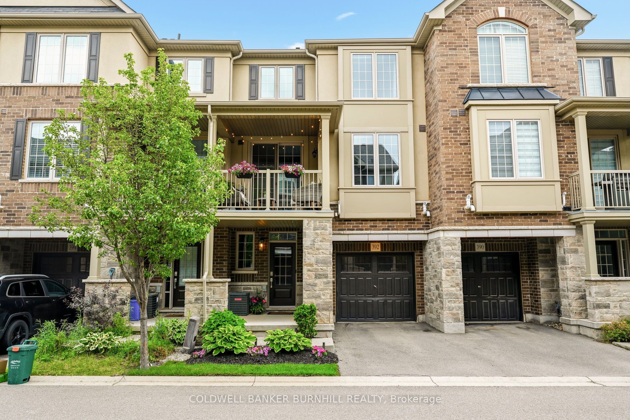 392 Cranbrook Common, Oakville, ON L6H 0P9