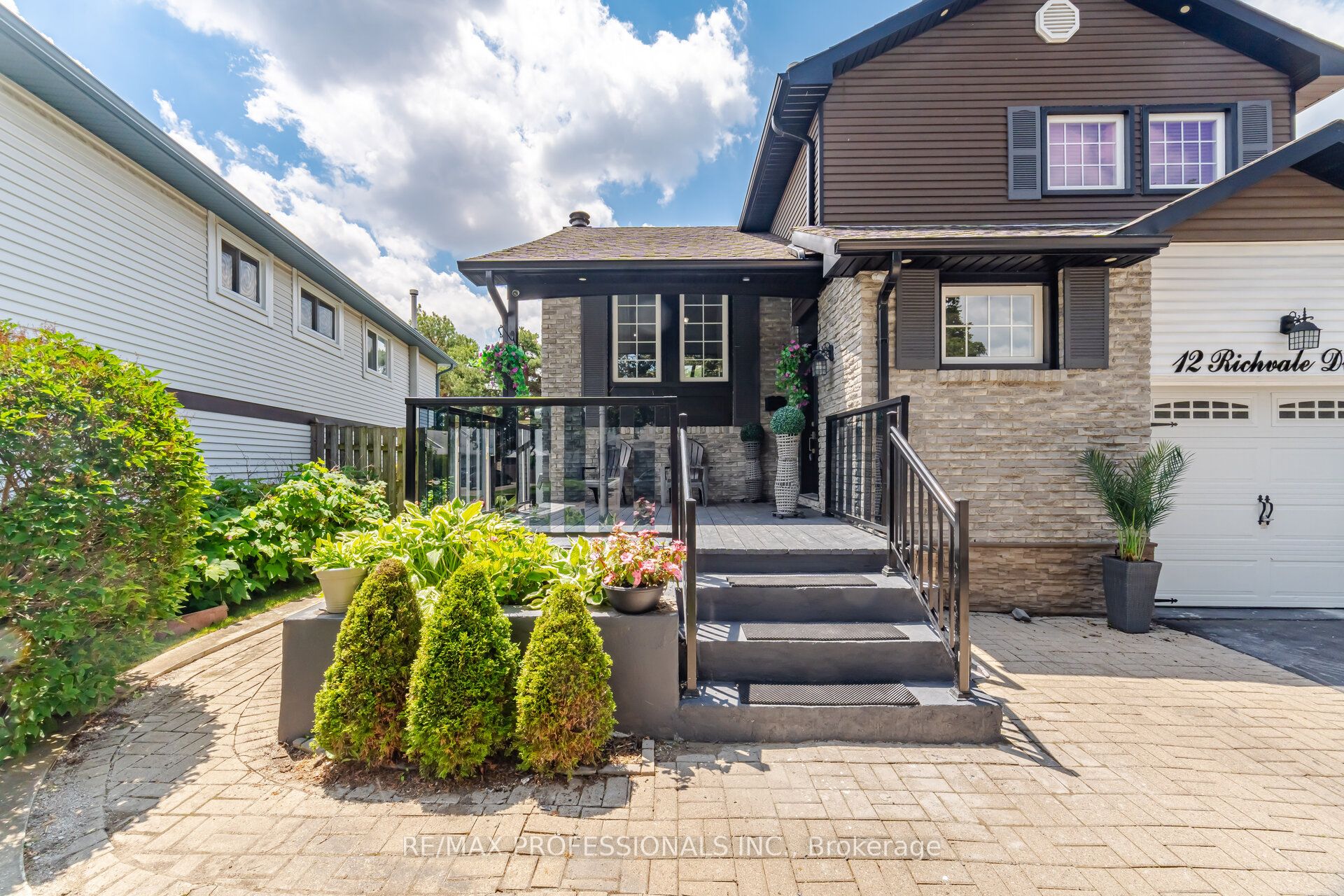 12 Richvale Drive S, Brampton, ON L6Z 1M4 photo 4