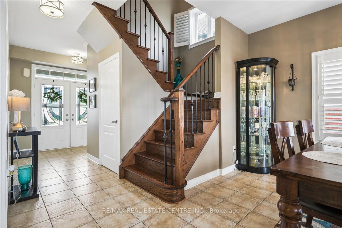 33 Paula Court, Orangeville, ON L9W 5V1 photo 4