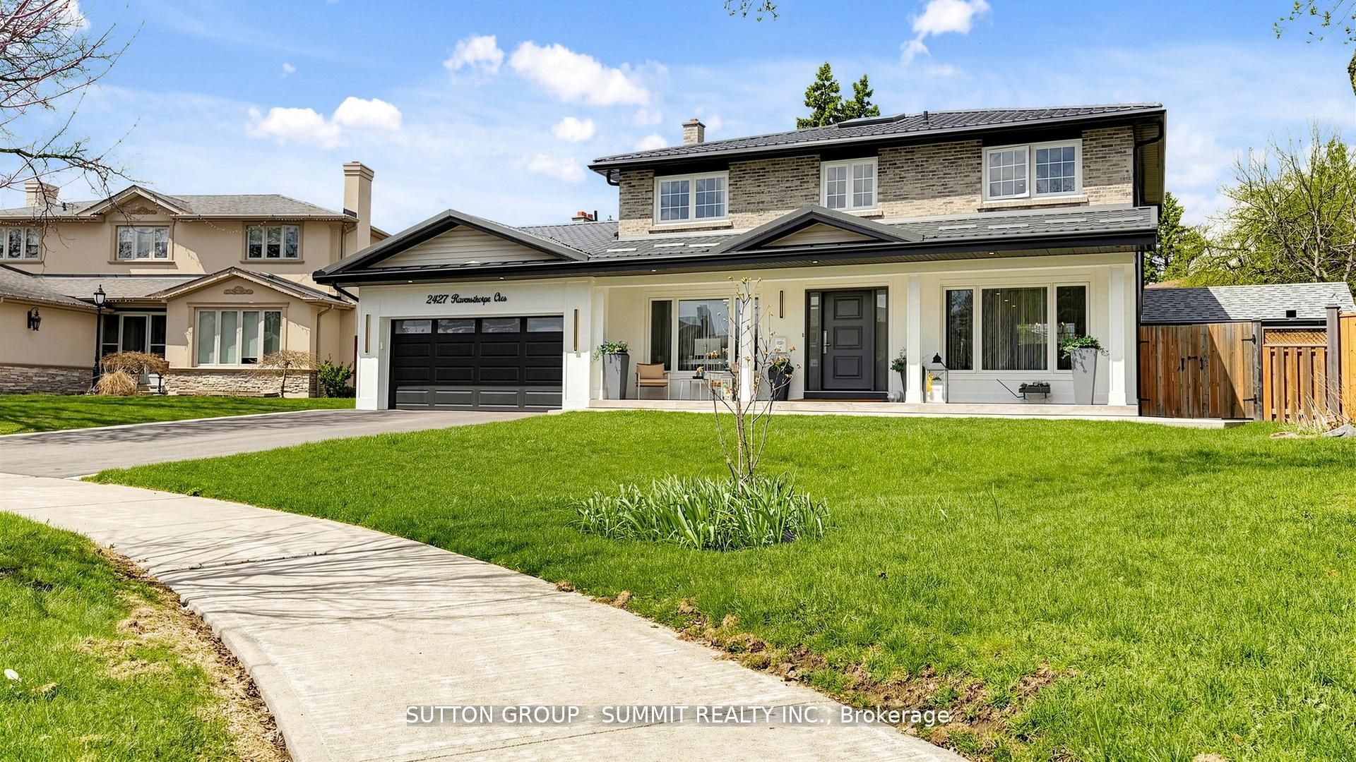 2427 Ravensthorpe Crescent, Mississauga, ON L5C 2Y4