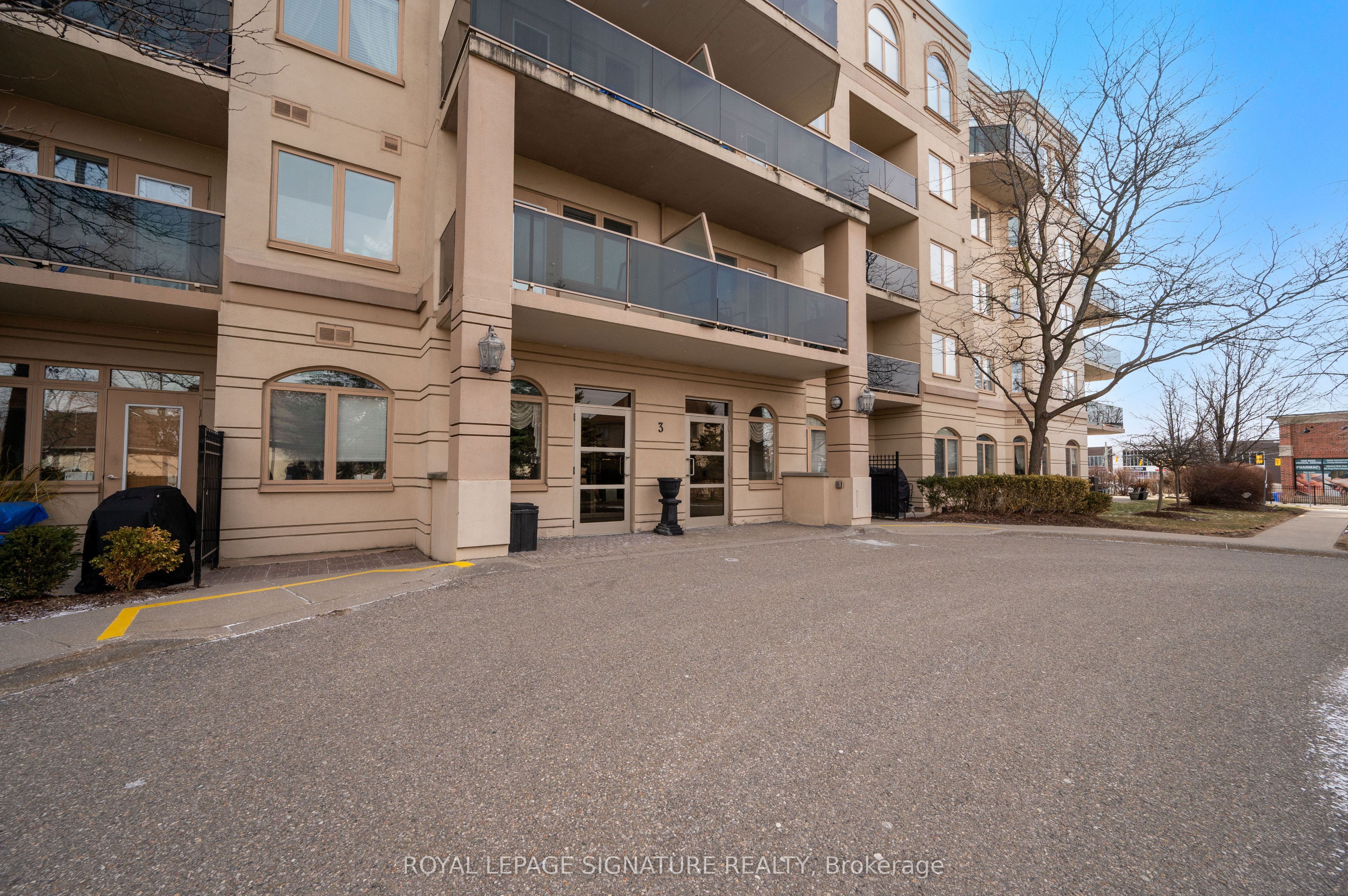 3 Dayspring Circle 205, Brampton, ON L6P 1B7 photo 3