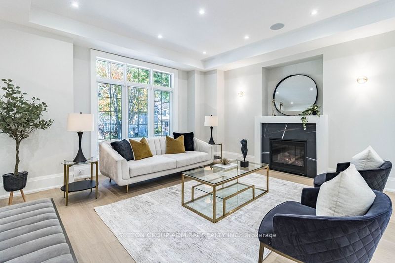 25 Yorkview Drive, Toronto, ON M8Z 2G1 photo 5