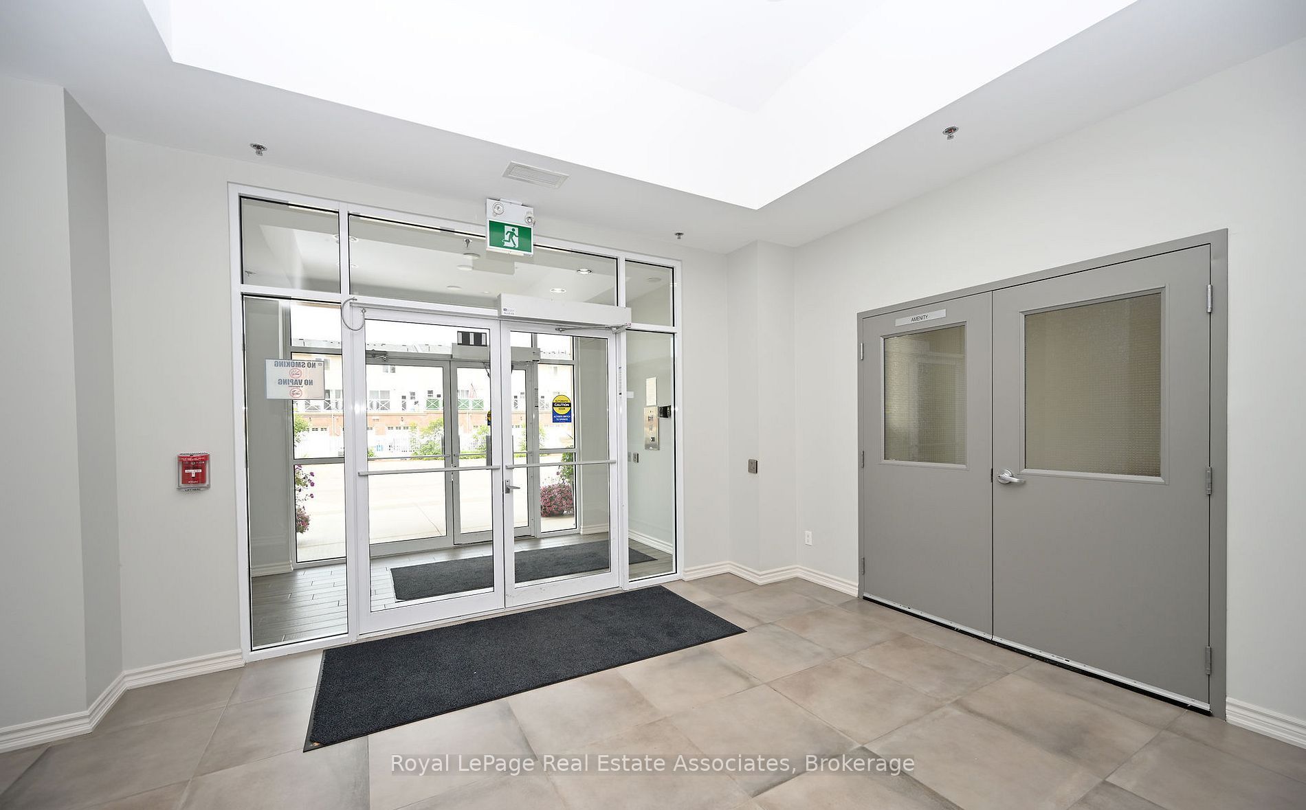 1370 Costigan Road 209, Milton, ON L9T 8X7 photo 4