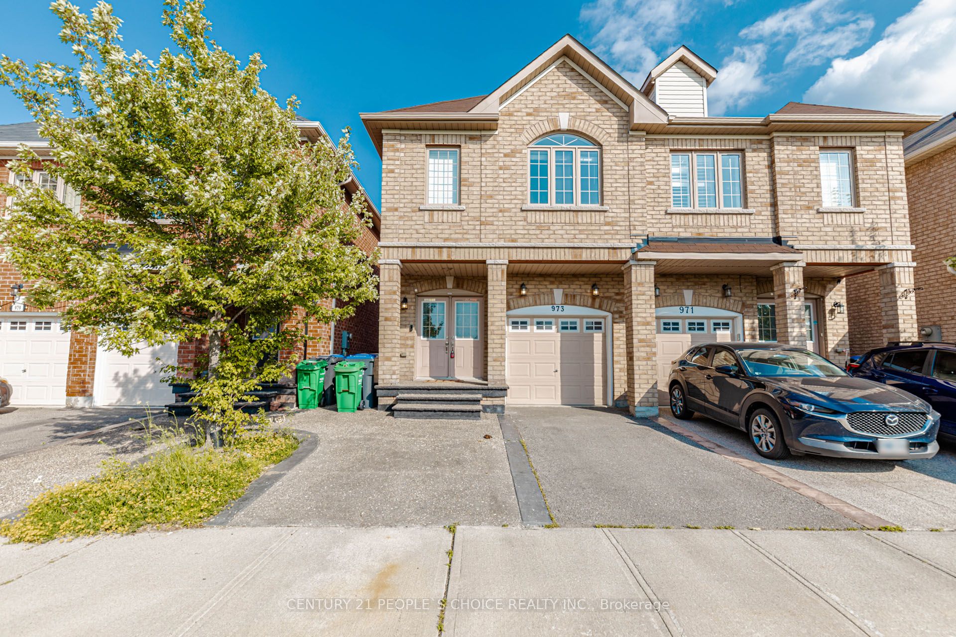 973 Francine Crescent Upper, Mississauga, ON L5V 0E2 photo 3