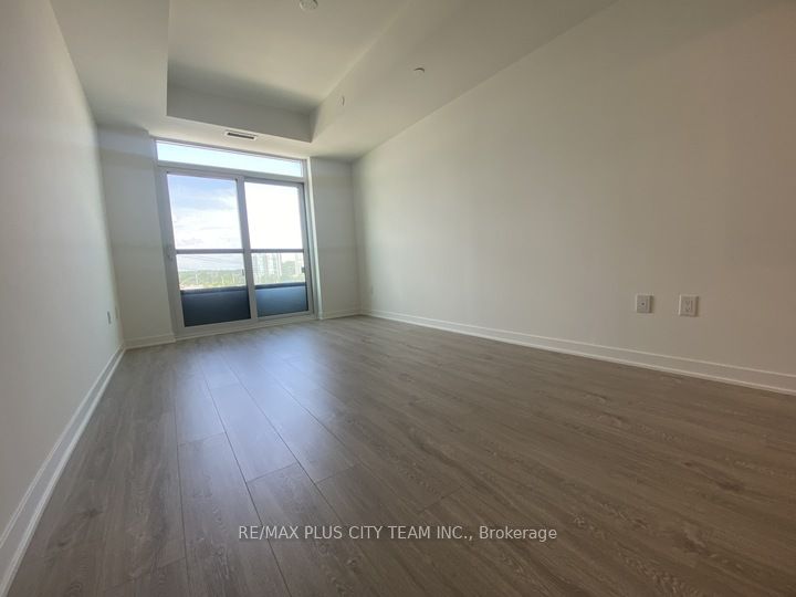 2495 Eglinton Avenue W 610, Mississauga, ON L5M 2T1 photo 3